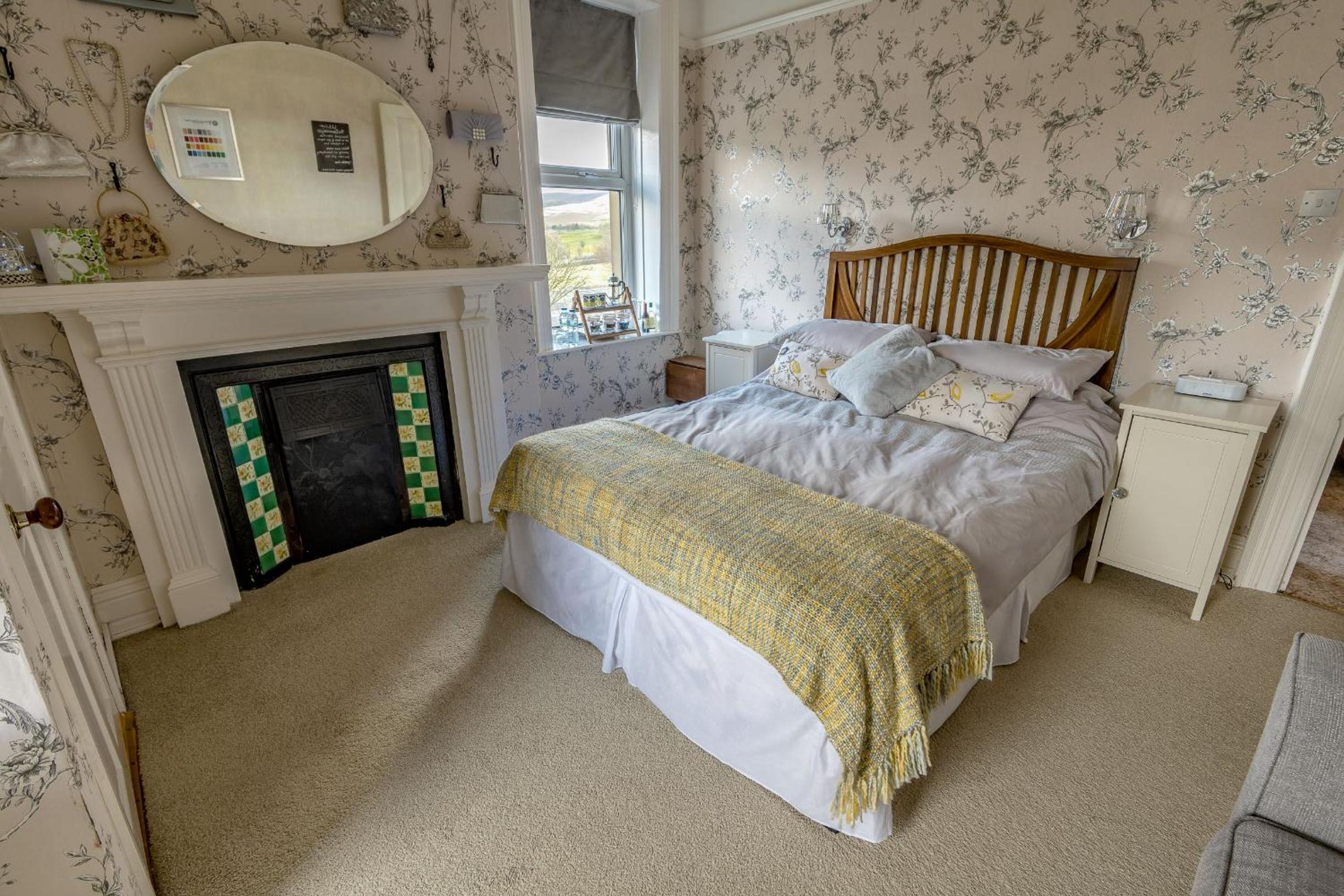 Deluxe Double Room with Extra Bed photo 3