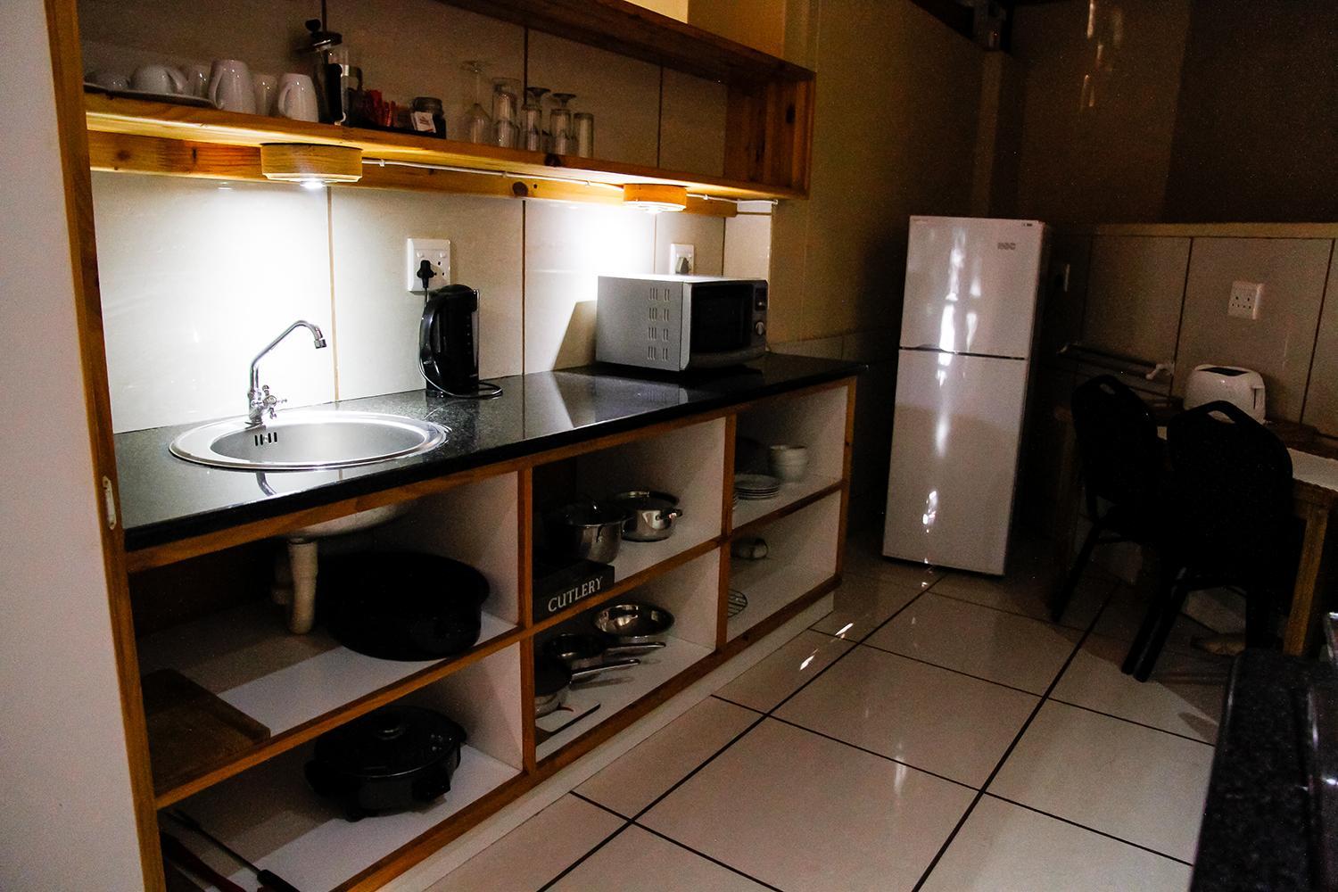 Family Room Self-catering with River View - Photo 7
