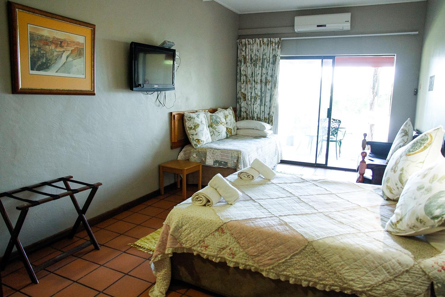 Superior Deluxe Double or Twin Room  - Photo 1