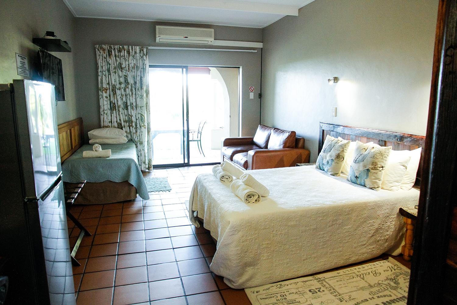 Superior Deluxe Double or Twin Room  - Photo 8