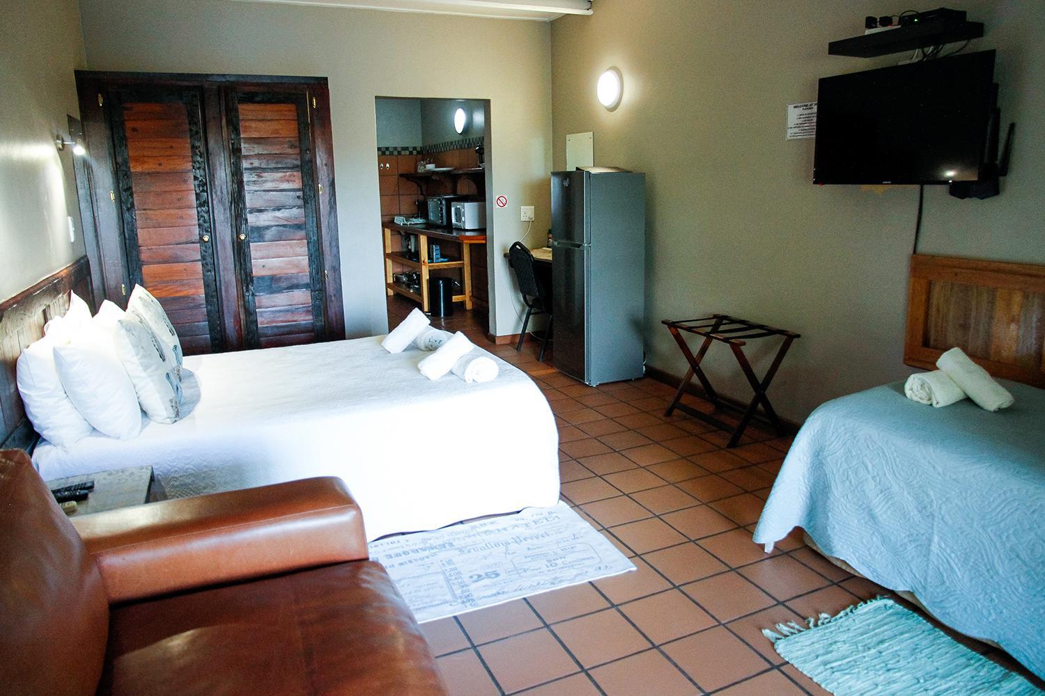Superior Deluxe Double or Twin Room  - Photo 10