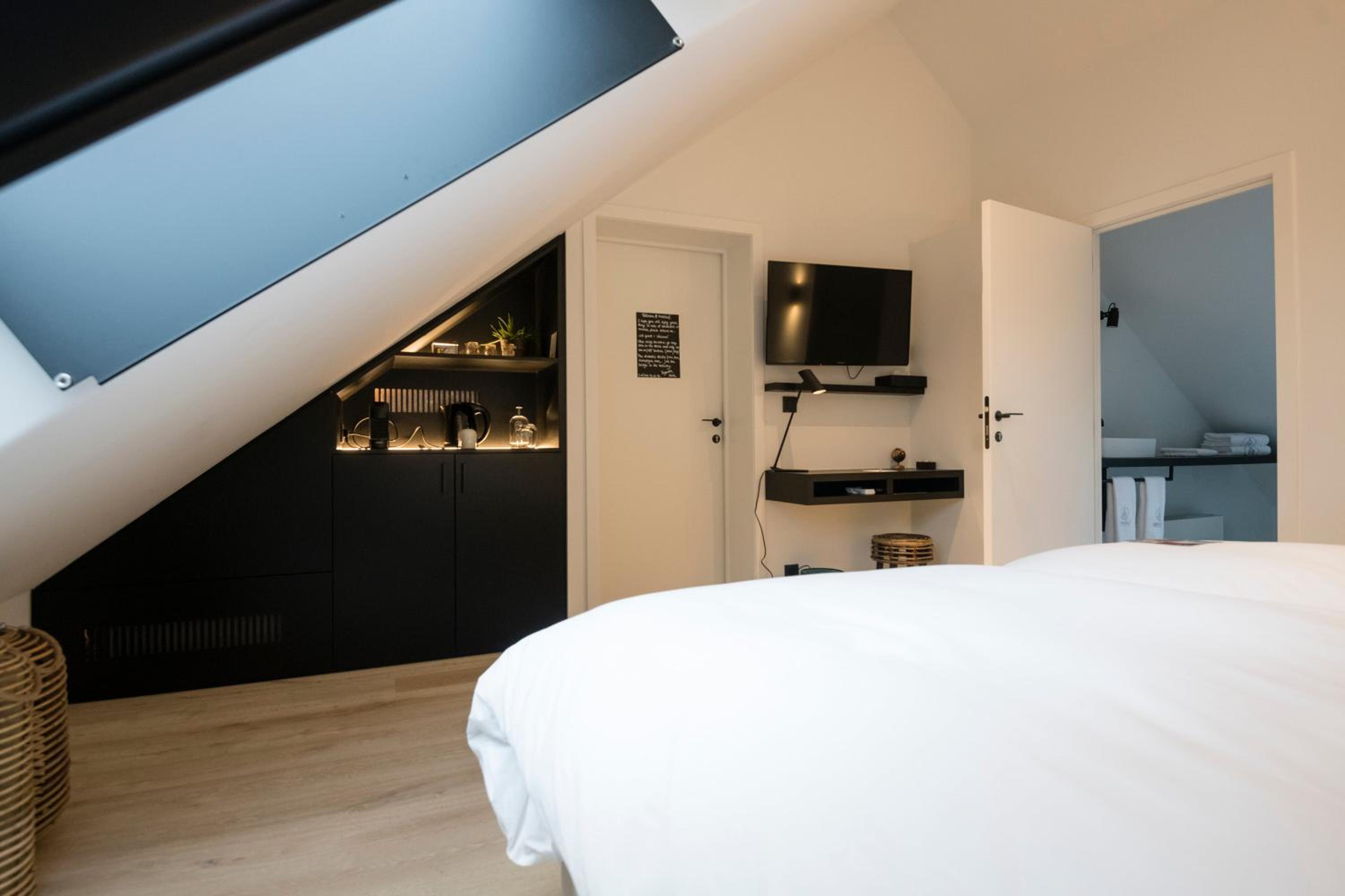 Budget Double Room photo 1