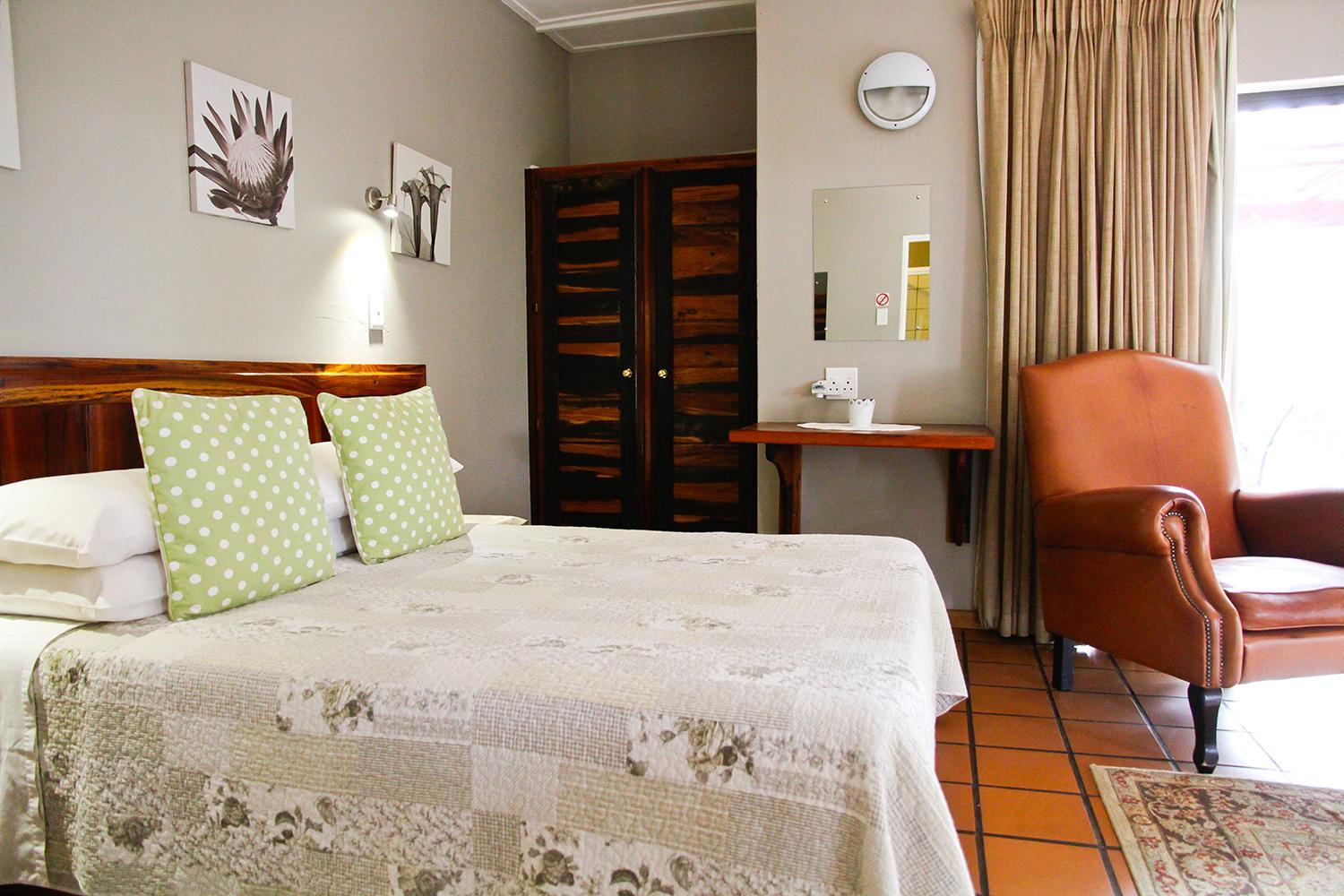 Superior Deluxe Double or Twin Room  - Photo 25