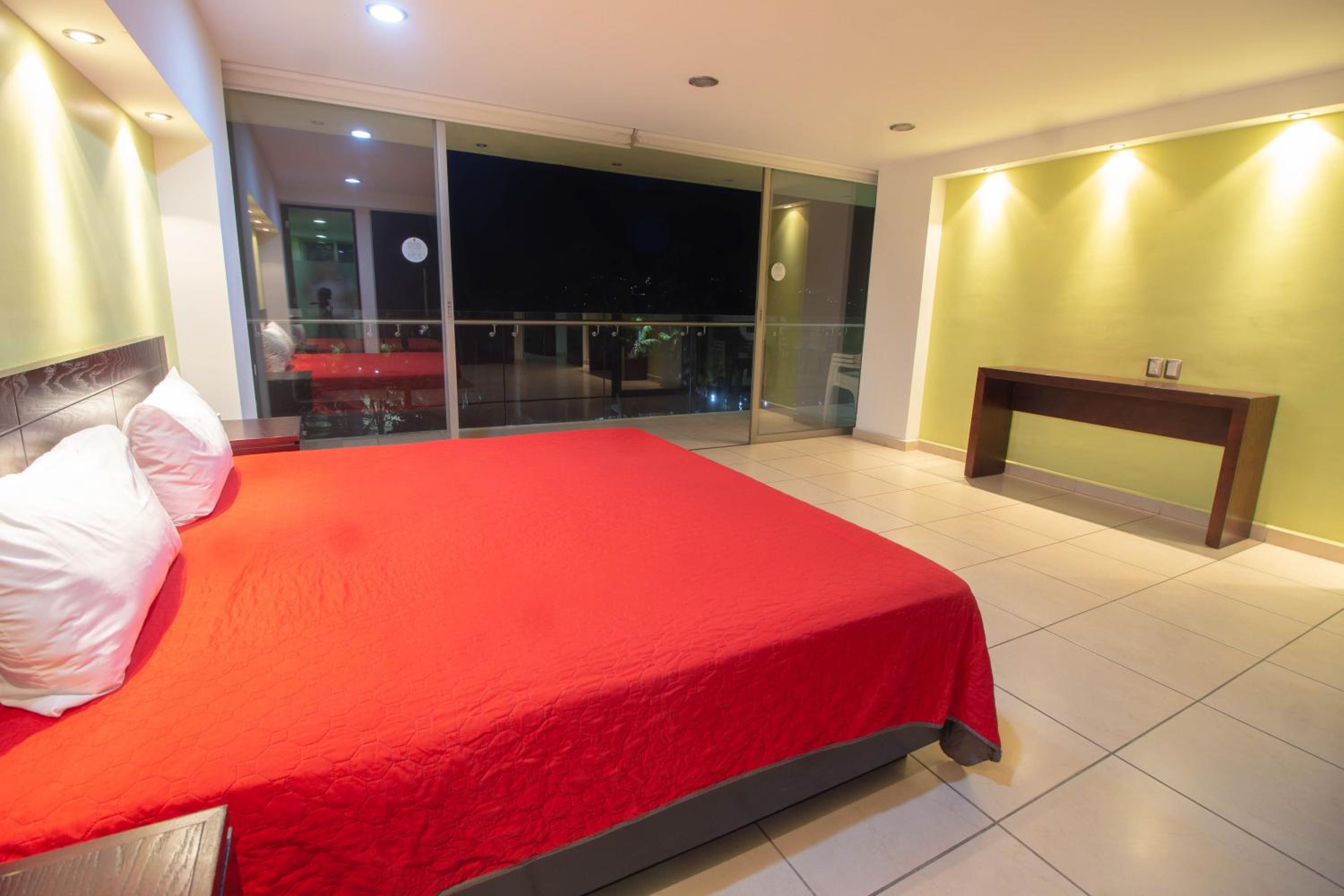 Two-Bedroom Master Suite