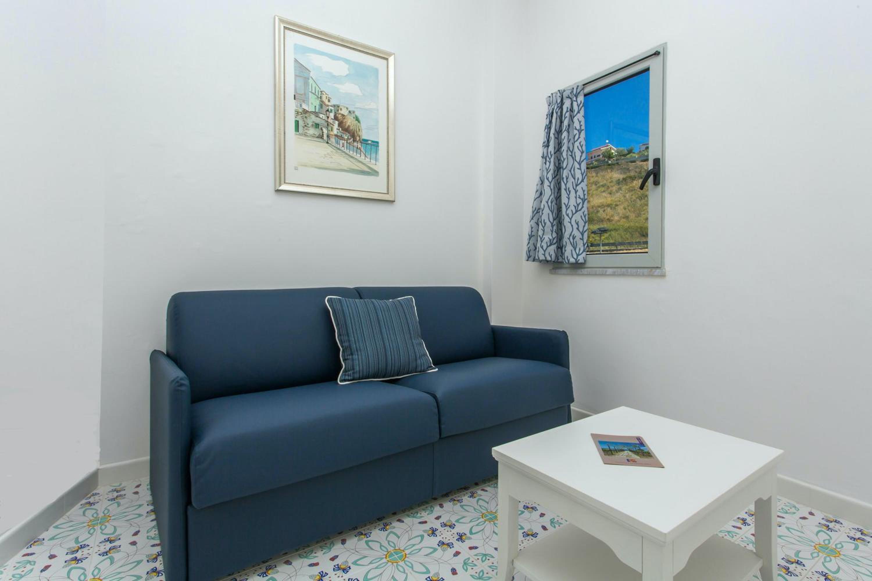 Suite - Photo 2