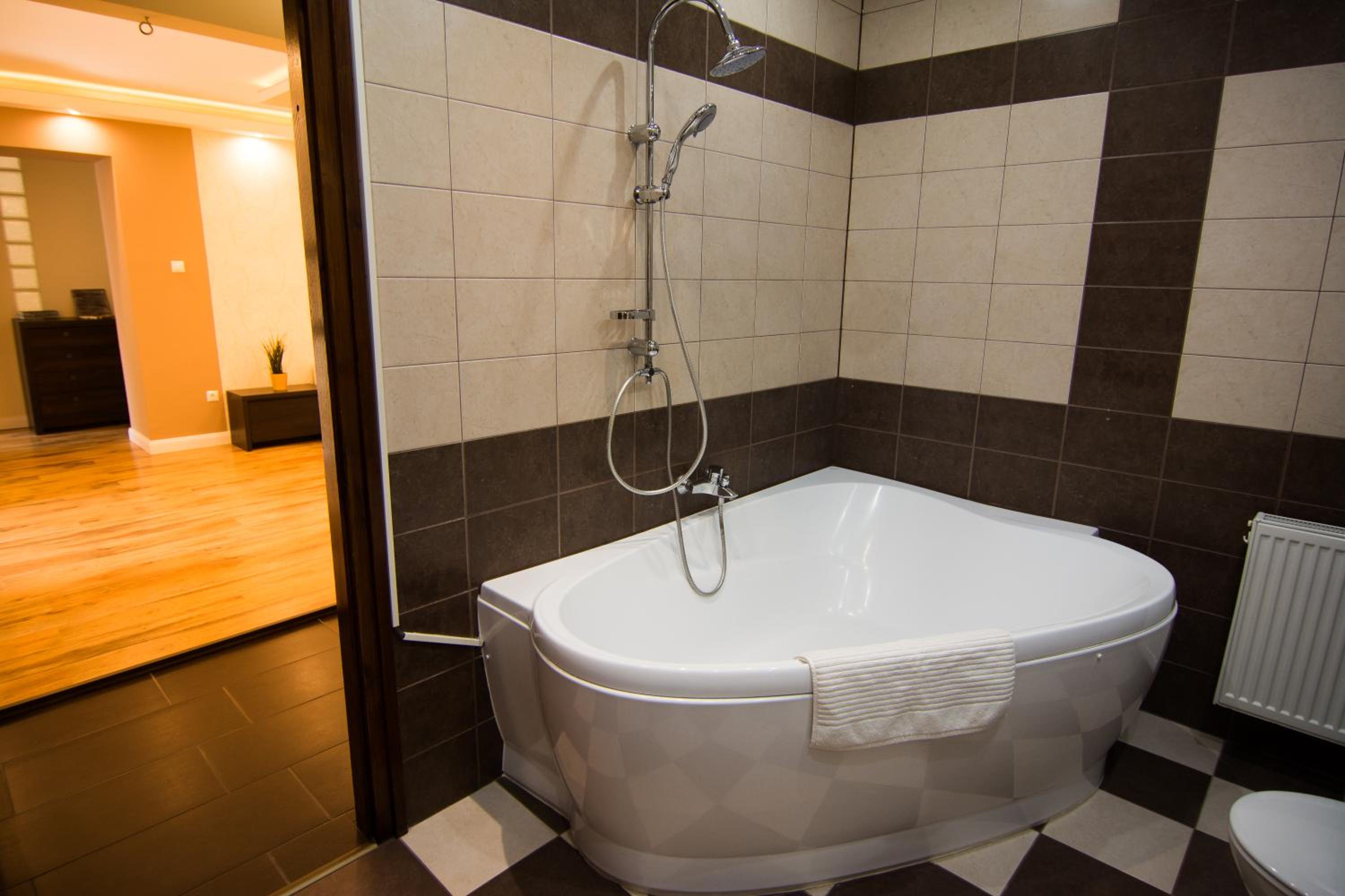 Two-Bedroom Apartment - Photo 9