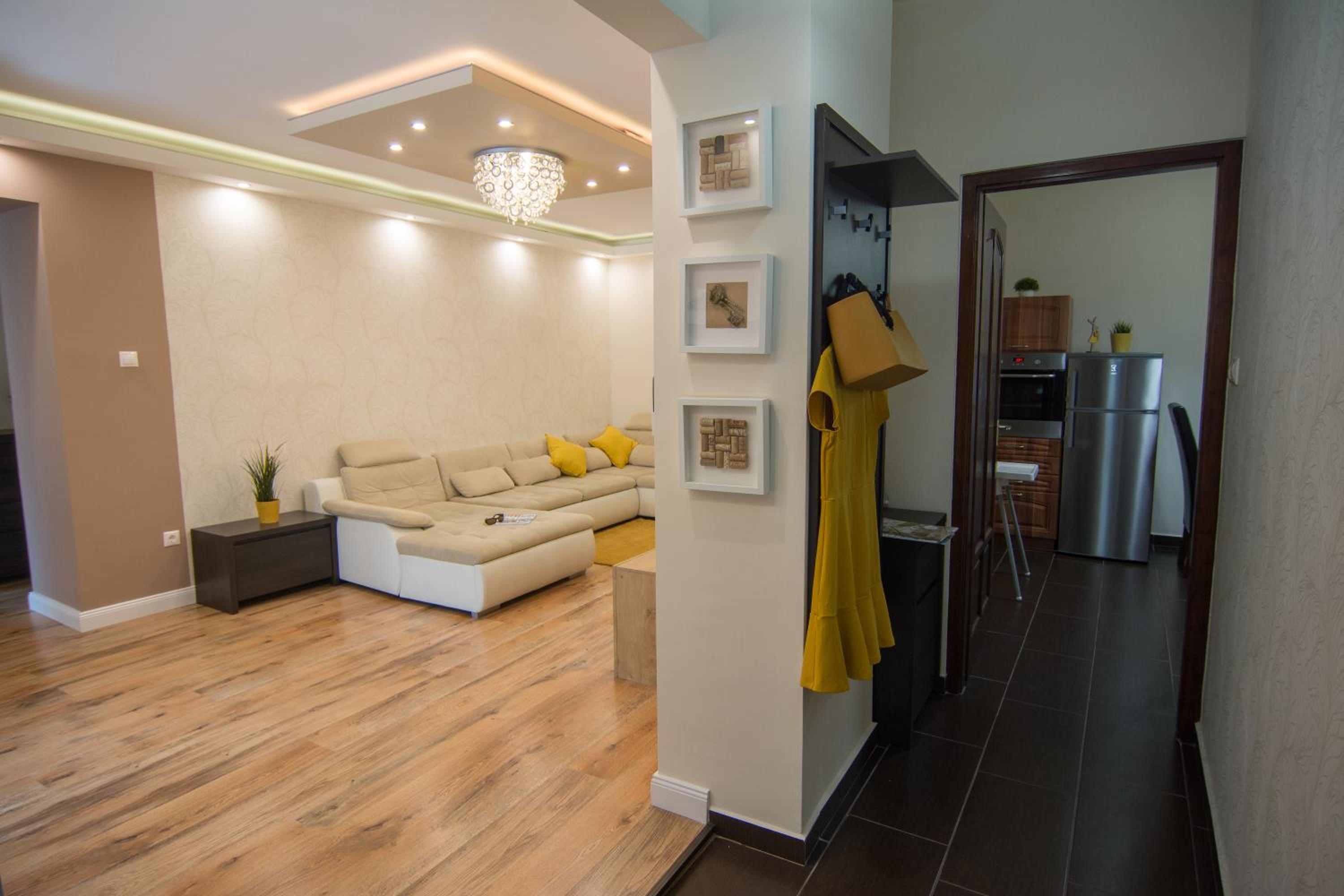 Two-Bedroom Apartment - Photo 24