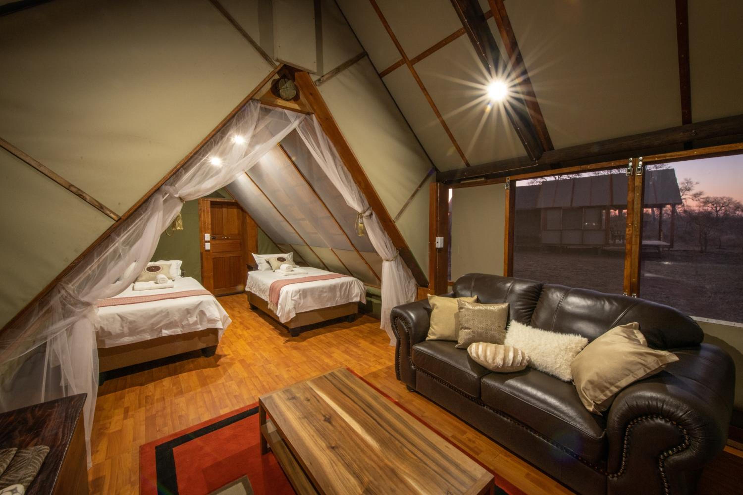 Standard Twin Room photo 2