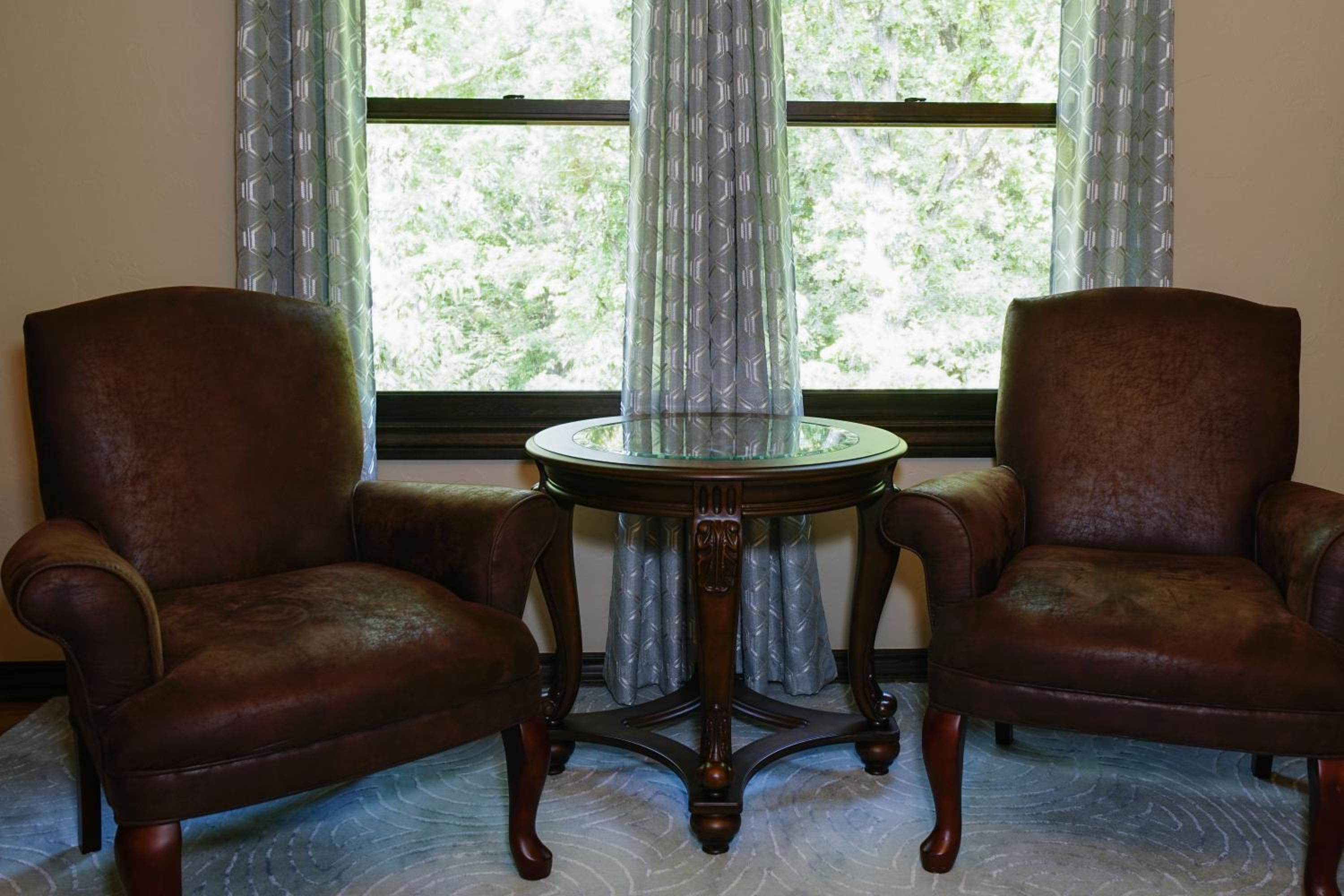 Deluxe King Room photo 3