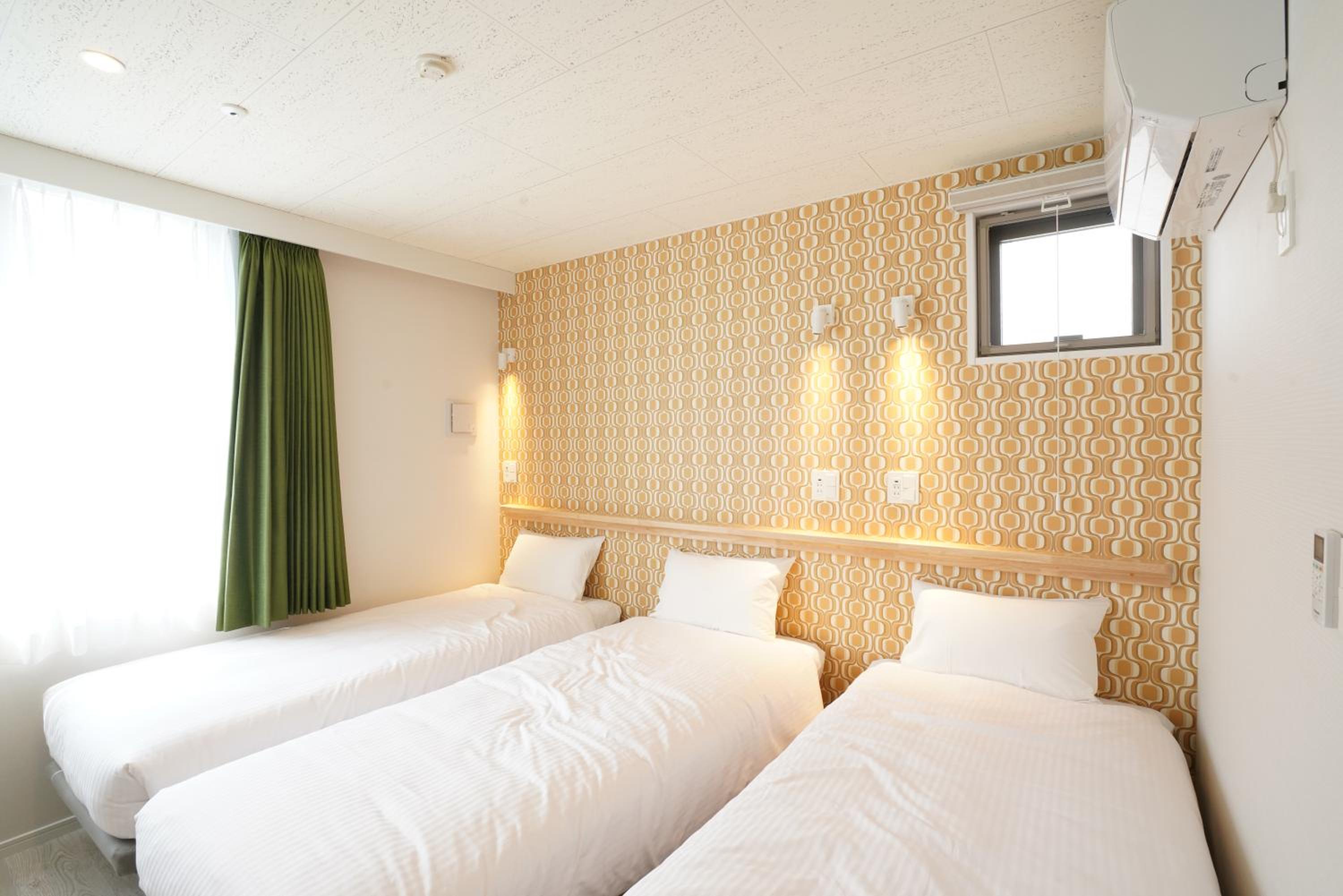 Deluxe Triple Room photo 3
