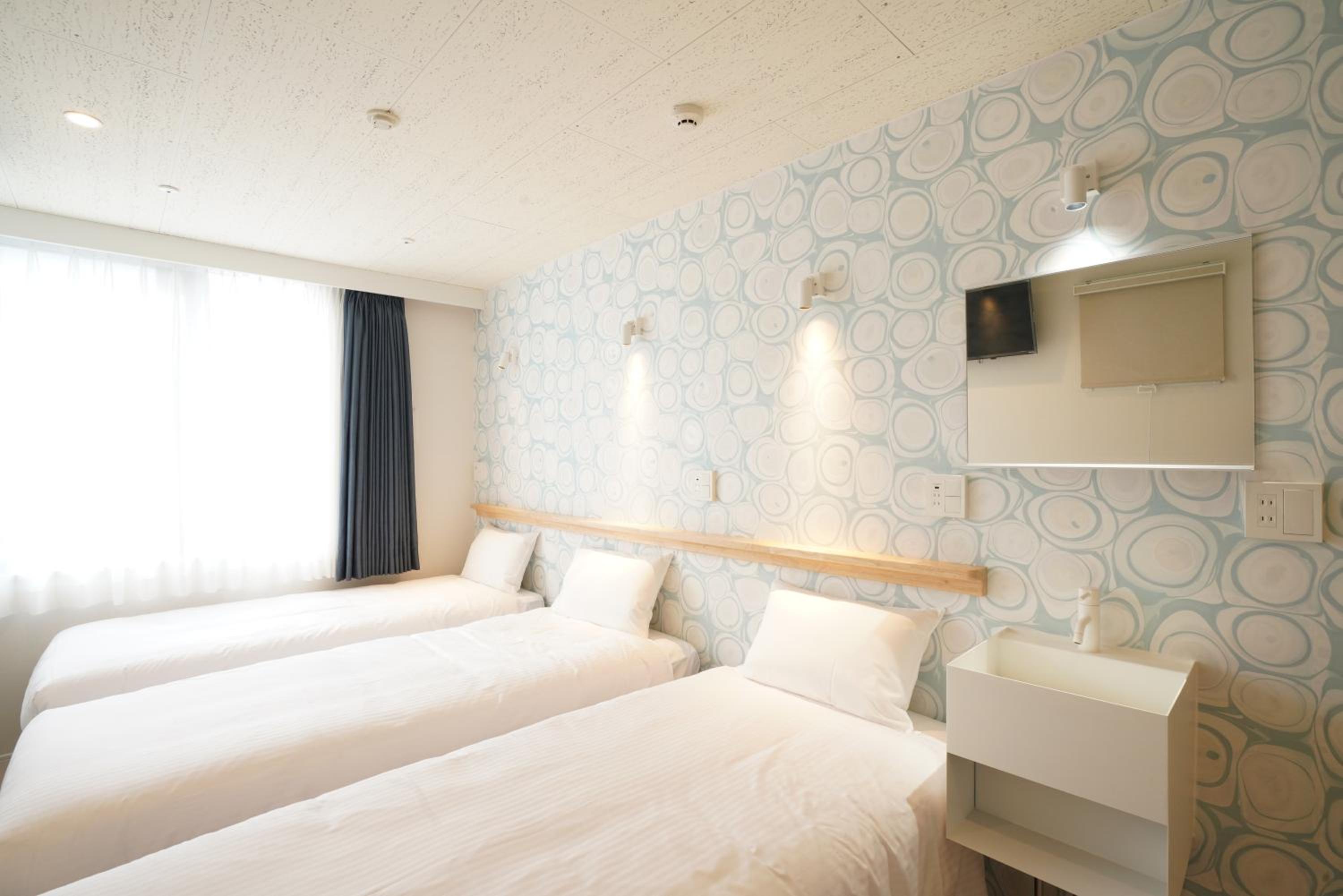 Superior Triple Room photo 2
