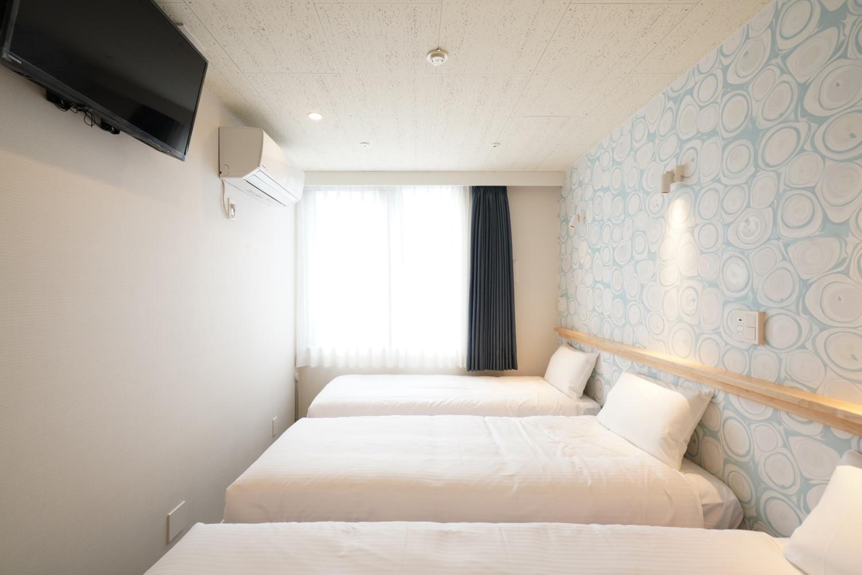 Superior Triple Room photo 3