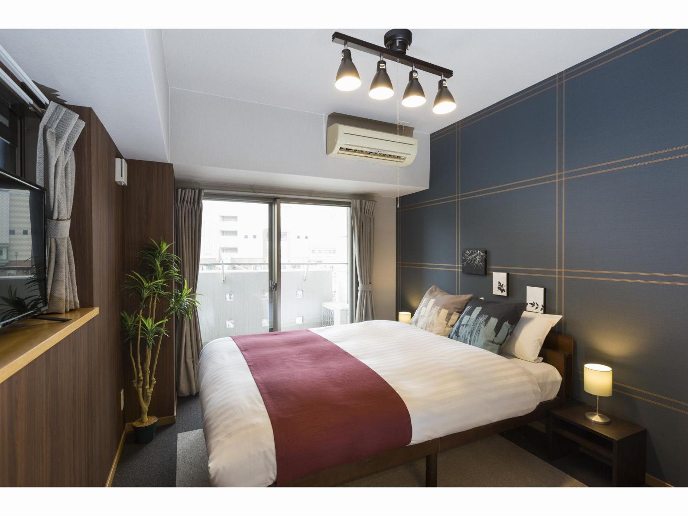 One-Bedroom Apartment - Photo 32