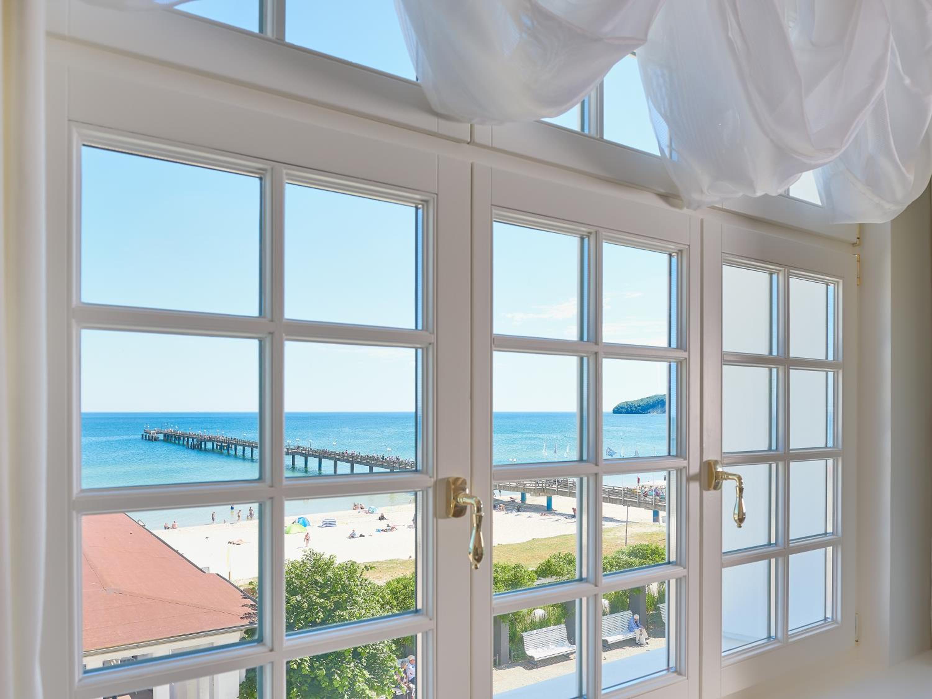 Suite with Sea View - Photo 8