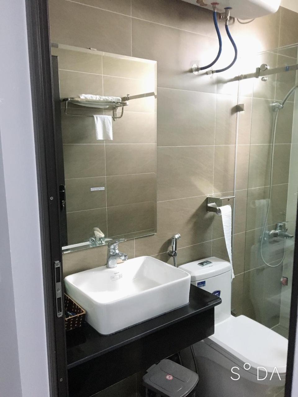 One-Bedroom Apartment with City View photo 2