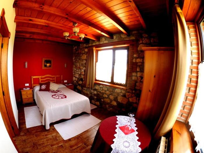 Double Room with Private Bathroom - Photo 3