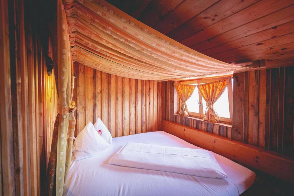 Deluxe Double Room - Photo 1