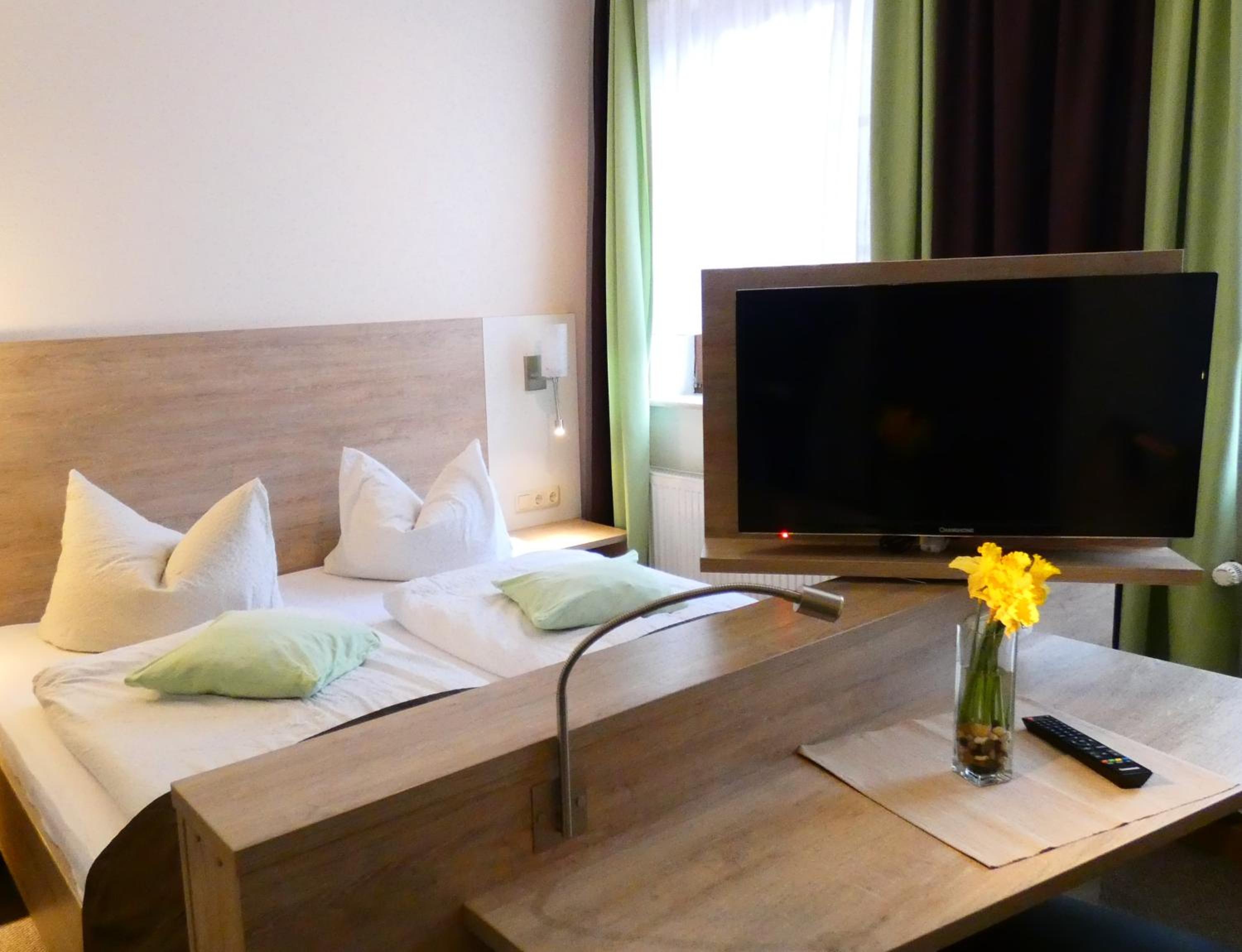 Double Room - Photo 6