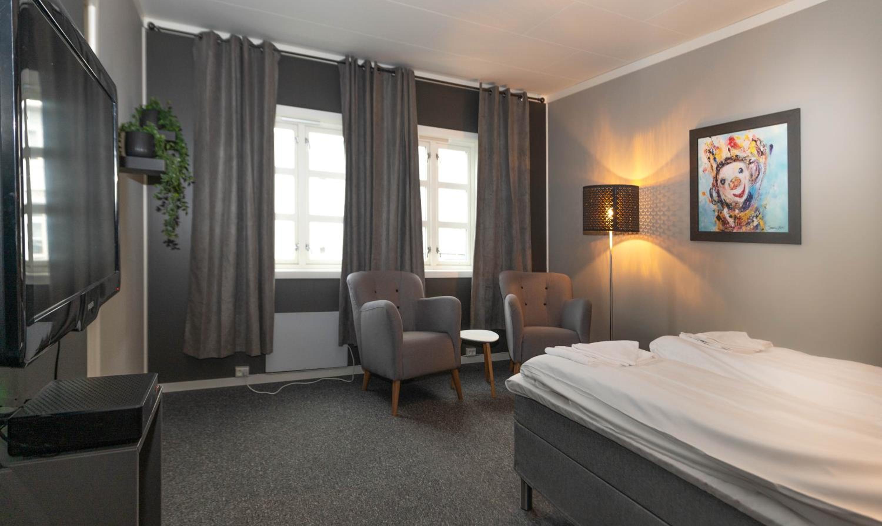 Double Room - Photo 14