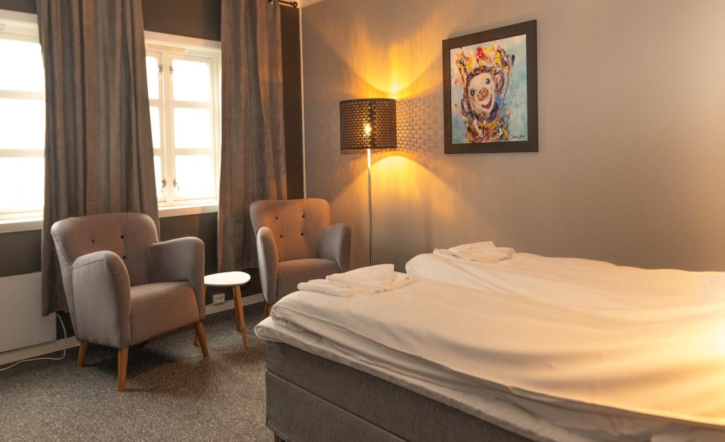 Double Room - Photo 13