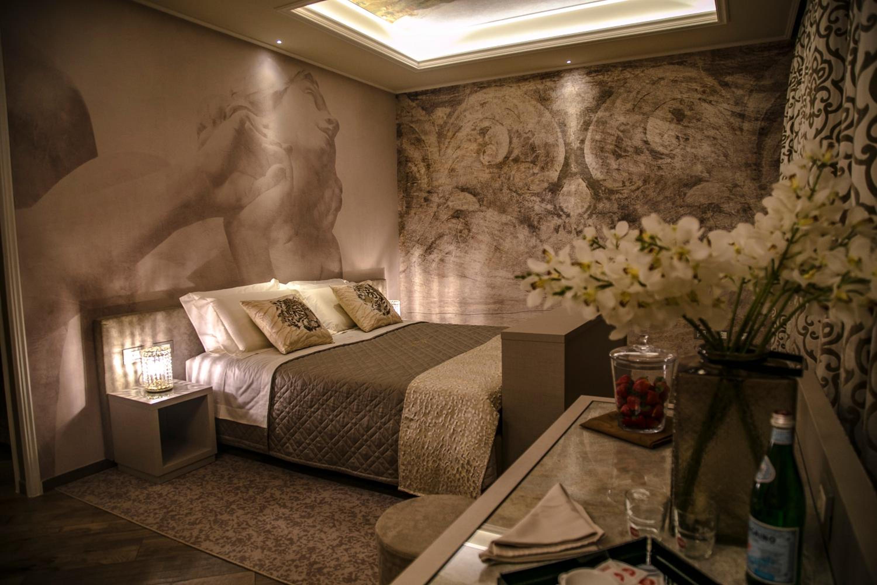 Deluxe Double Room with Balcony and Sea View
