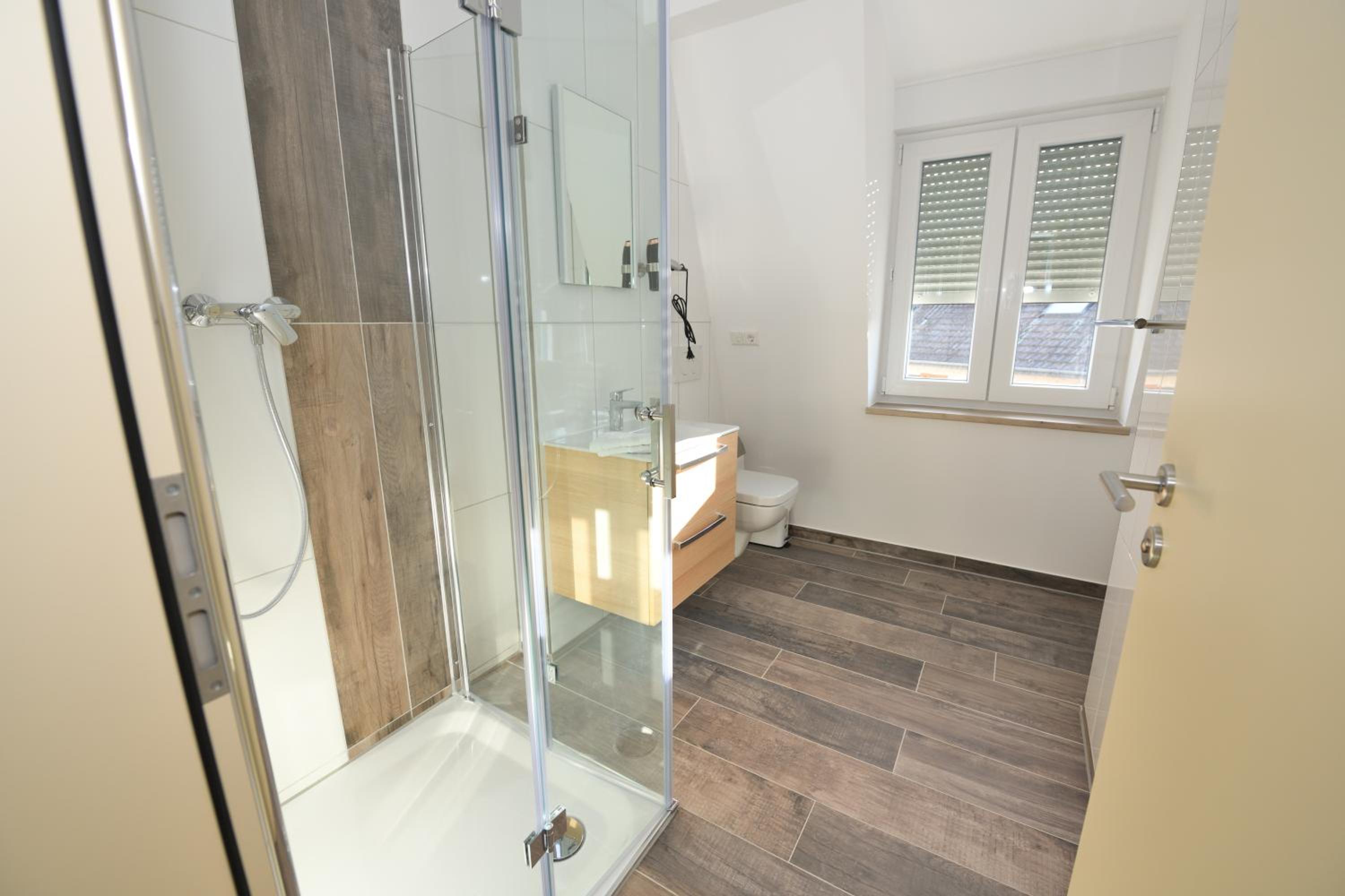 Double Room - Photo 8