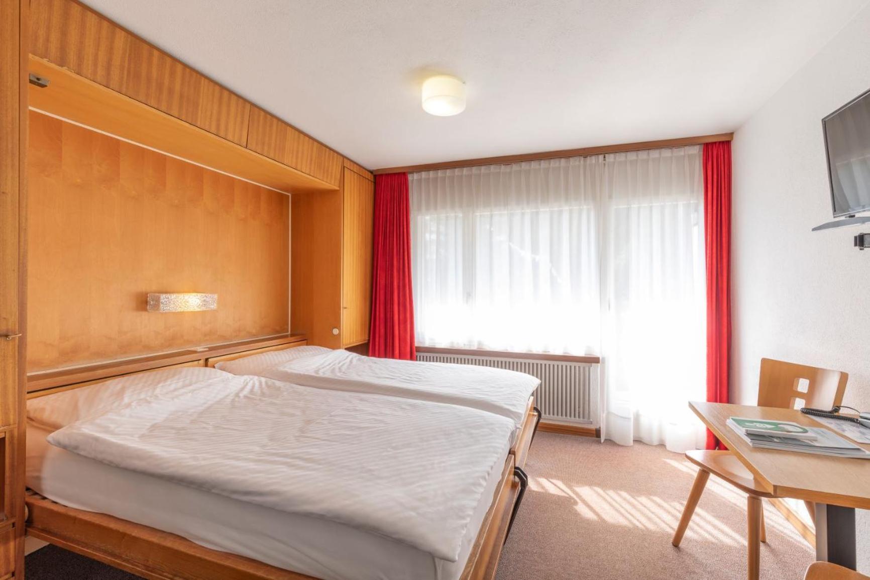 Double Room - Photo 6