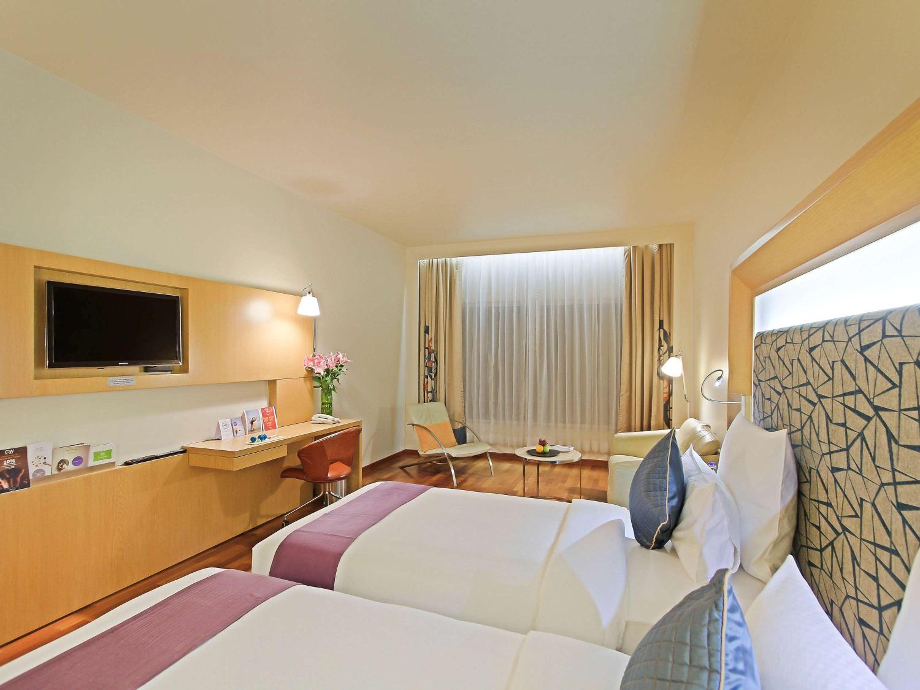 Superior Room with 2 Single Bed, Ocean View - Photo 3