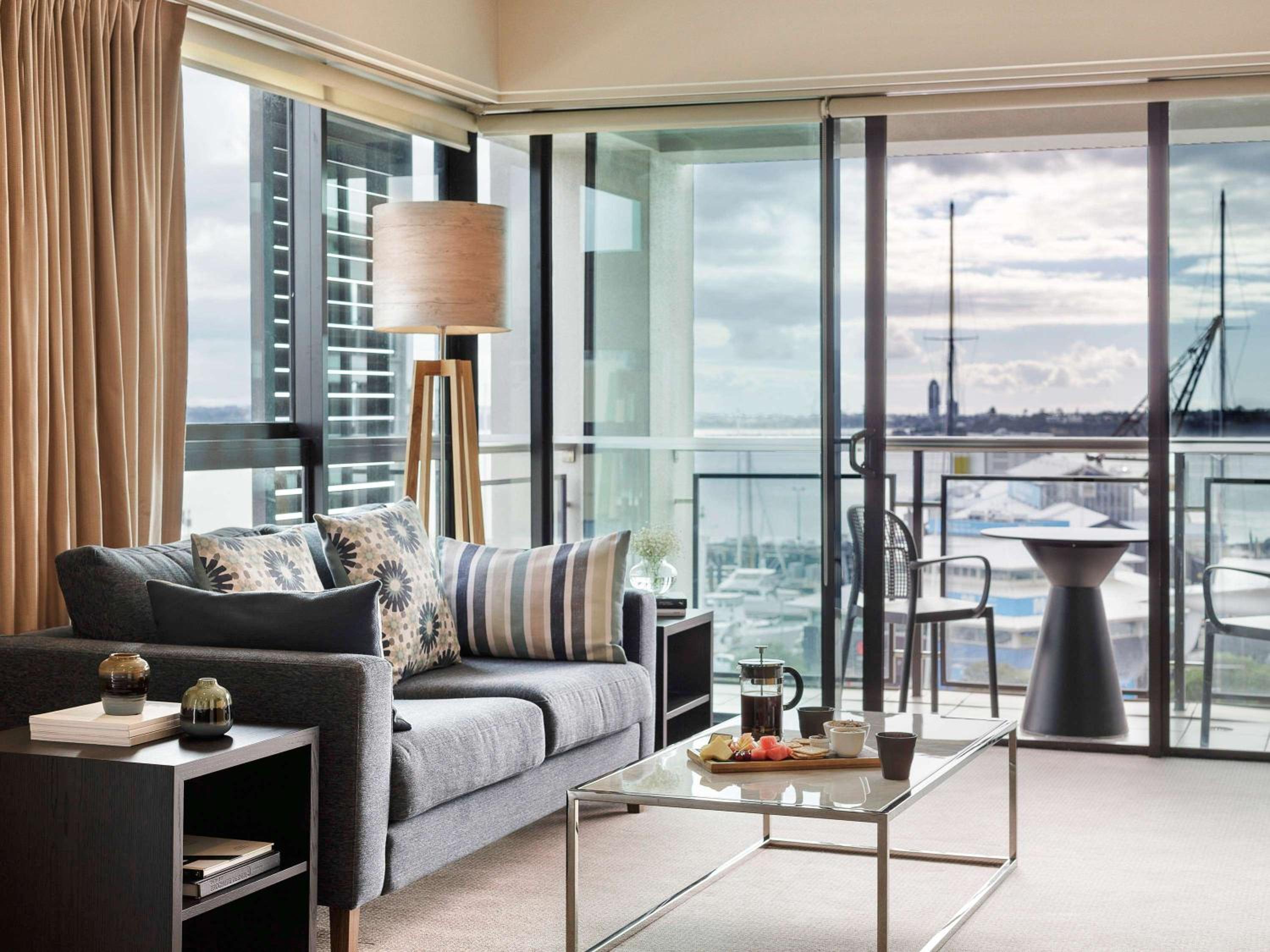 Deluxe One-Bedroom Suite with Marina View photo 1