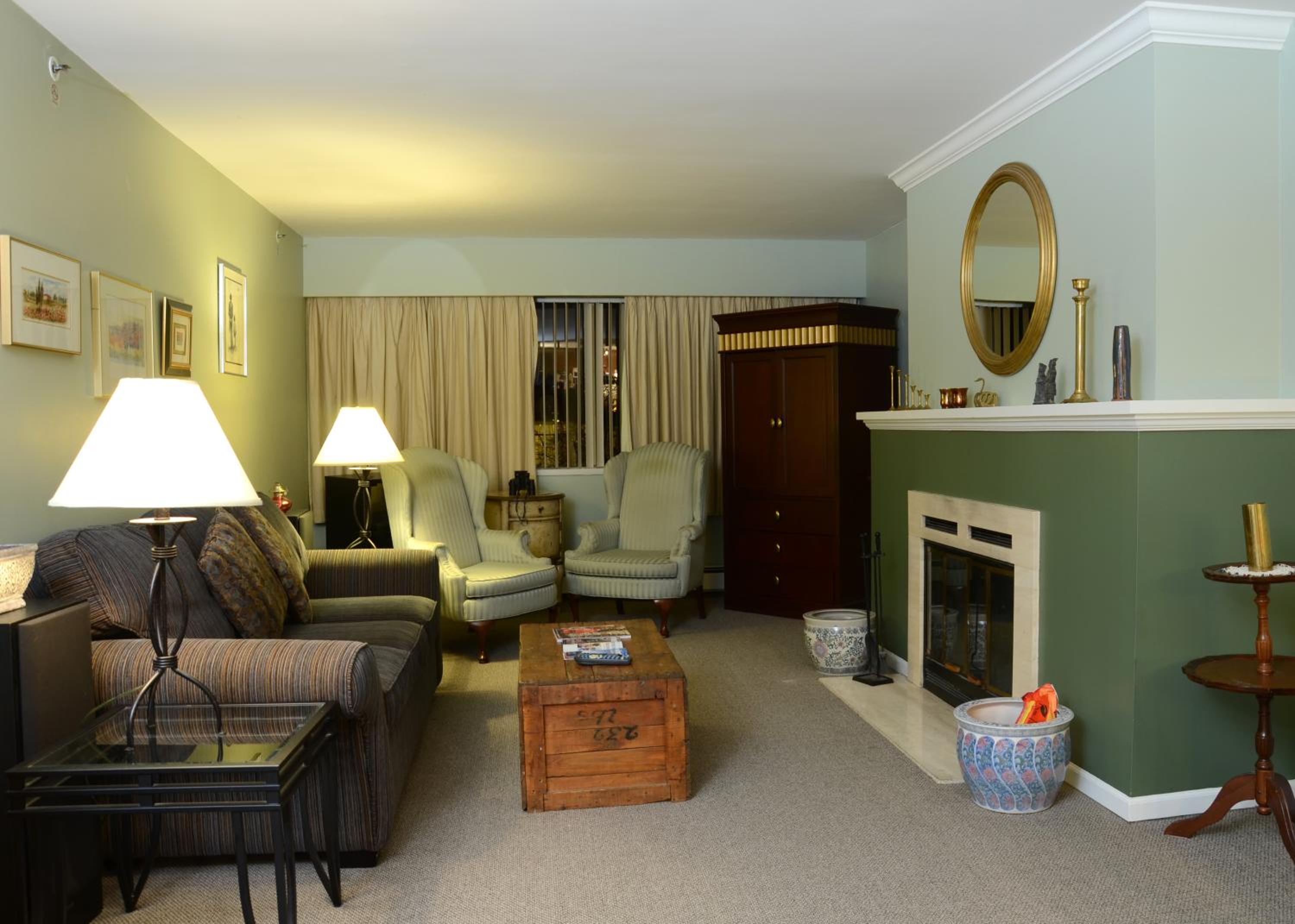 Deluxe Two-Bedroom Suite photo 1