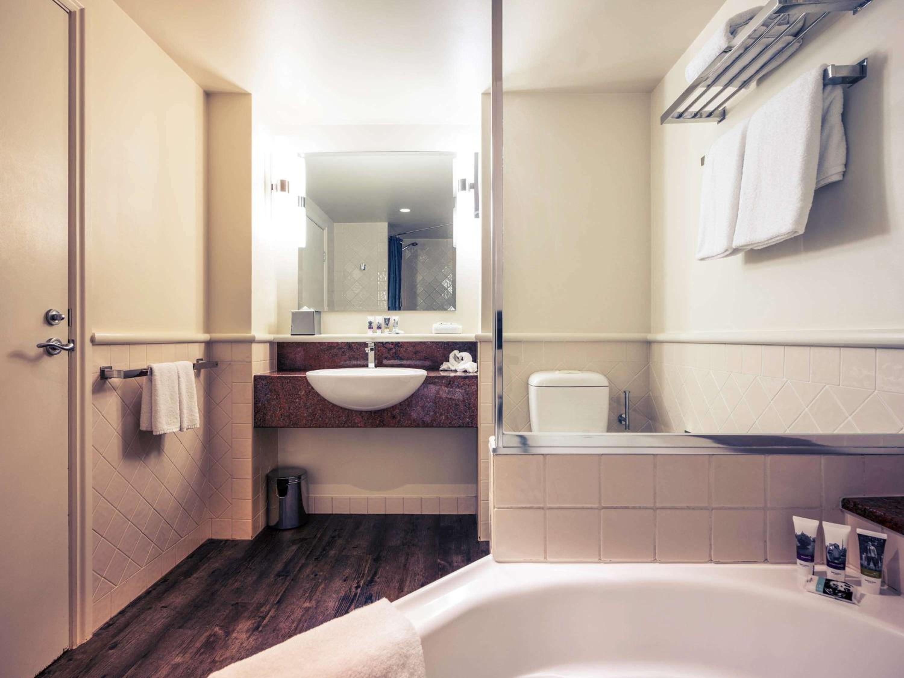 Privilege King Room - Photo 5