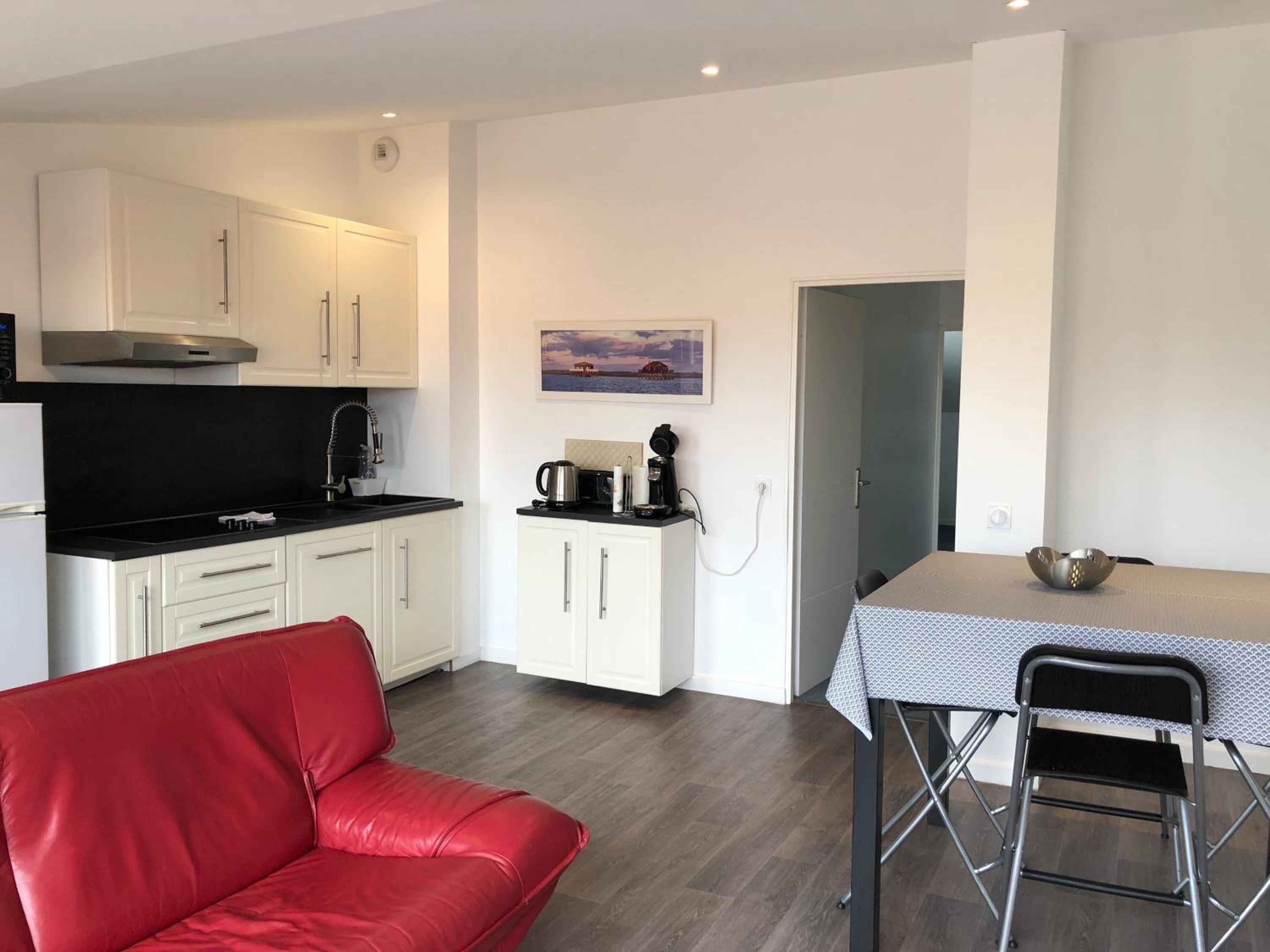 Apartment photo 2