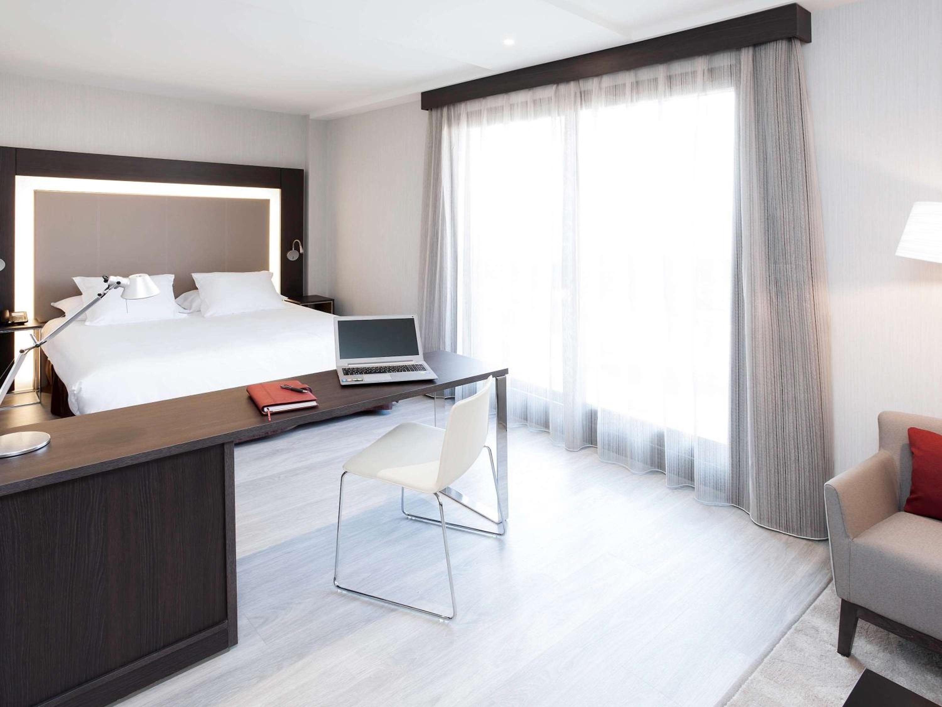 Executive Room with Terrace - Photo 8