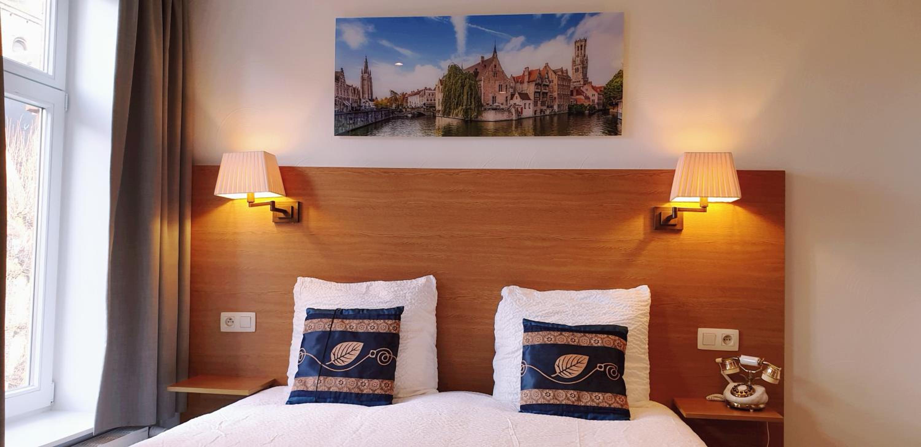 Standard King Room - Photo 7