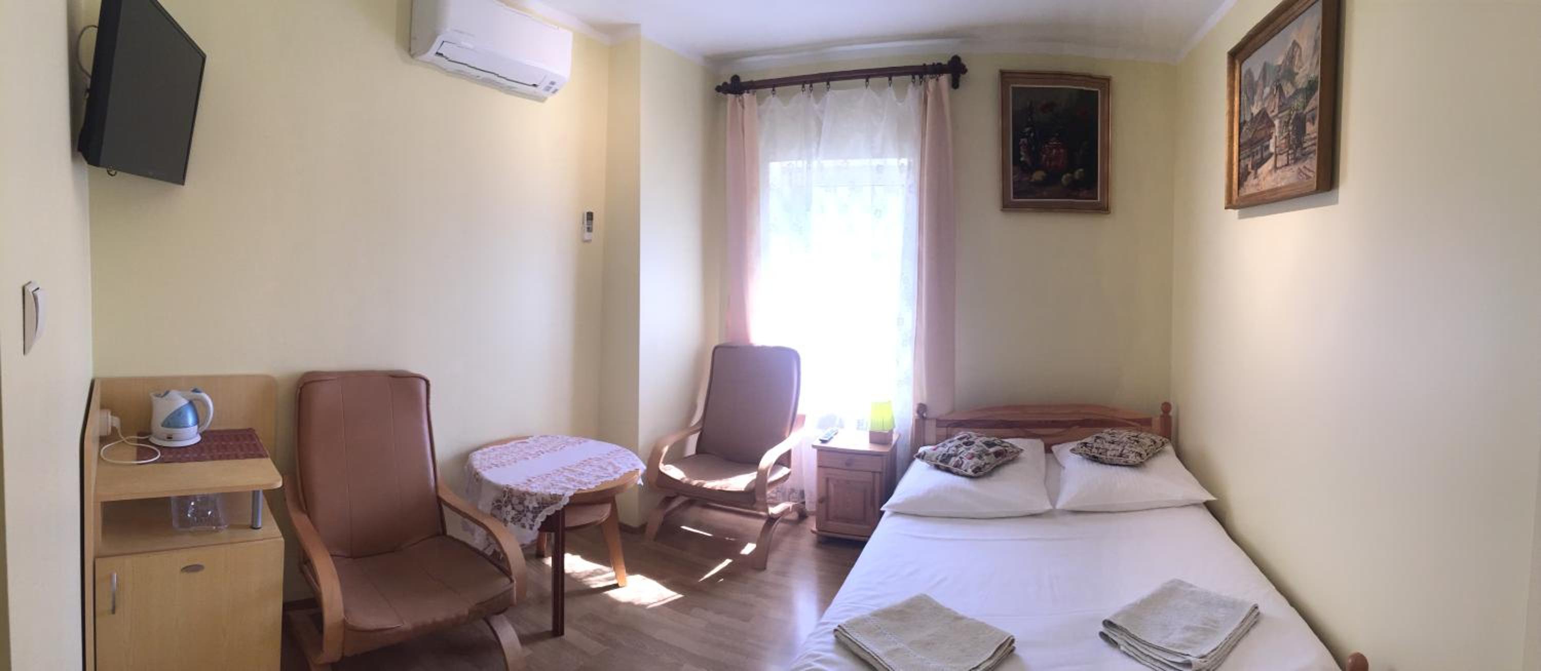 Double Room - Photo 4