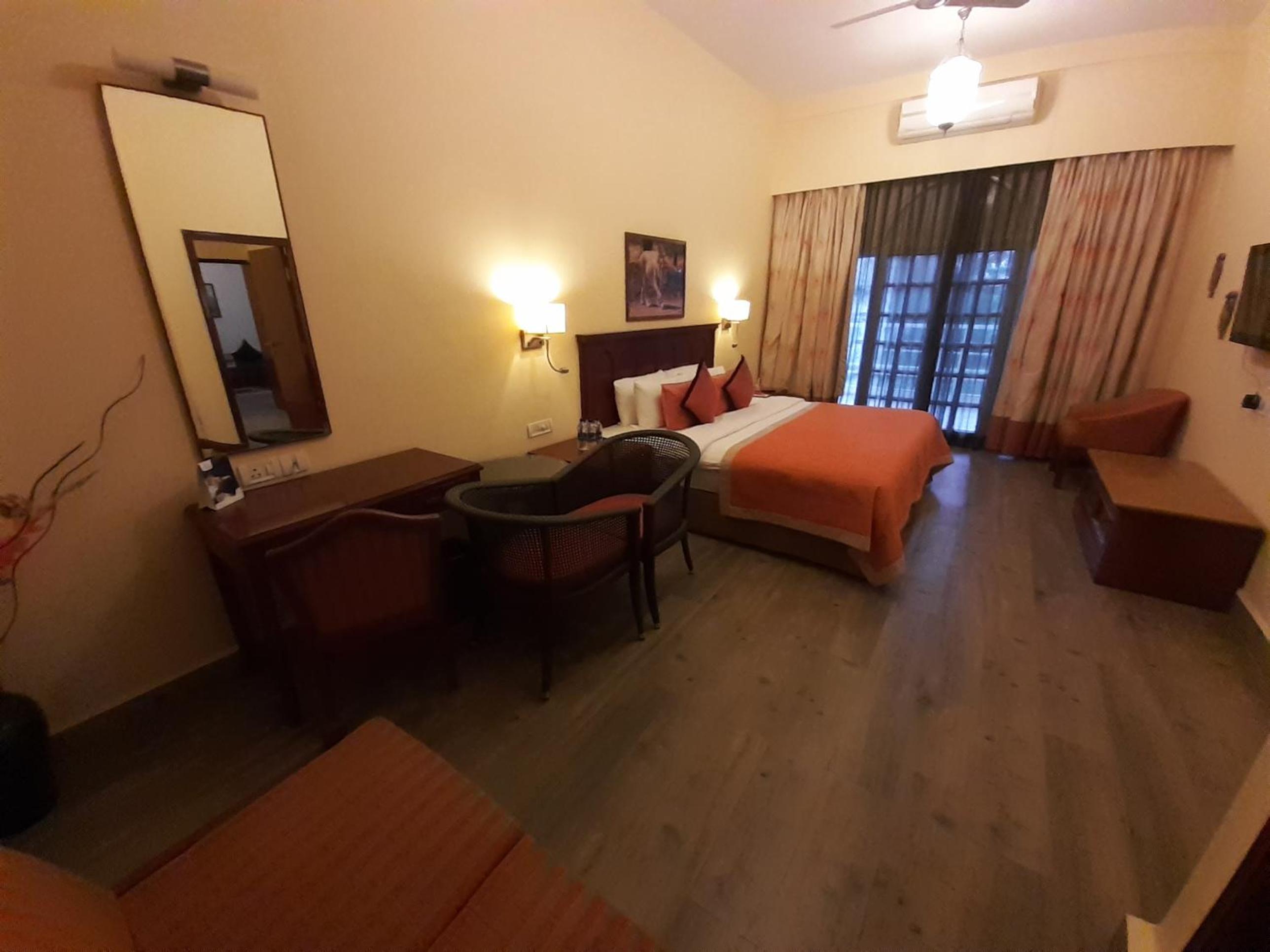Deluxe Suite - Photo 3