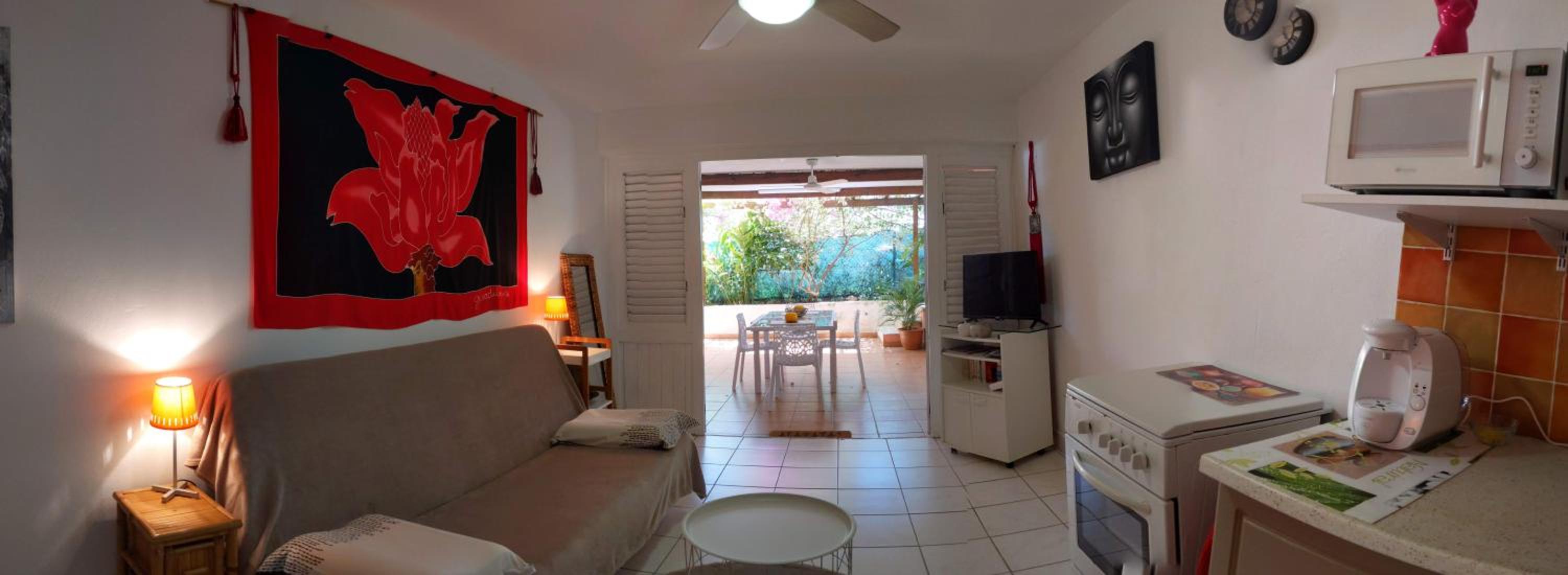 Apartment with Terrace - Photo 25
