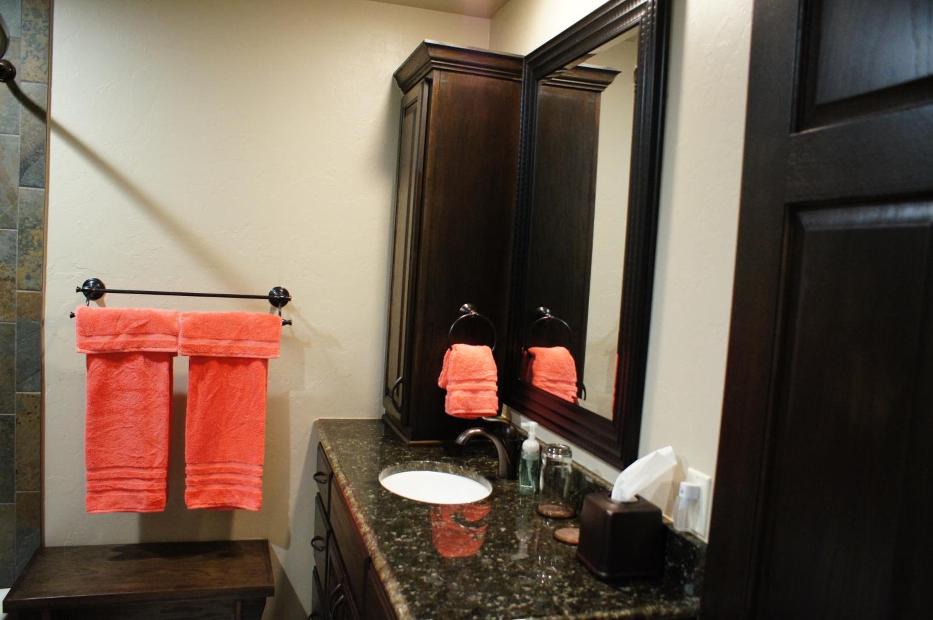 Deluxe King Room photo 3