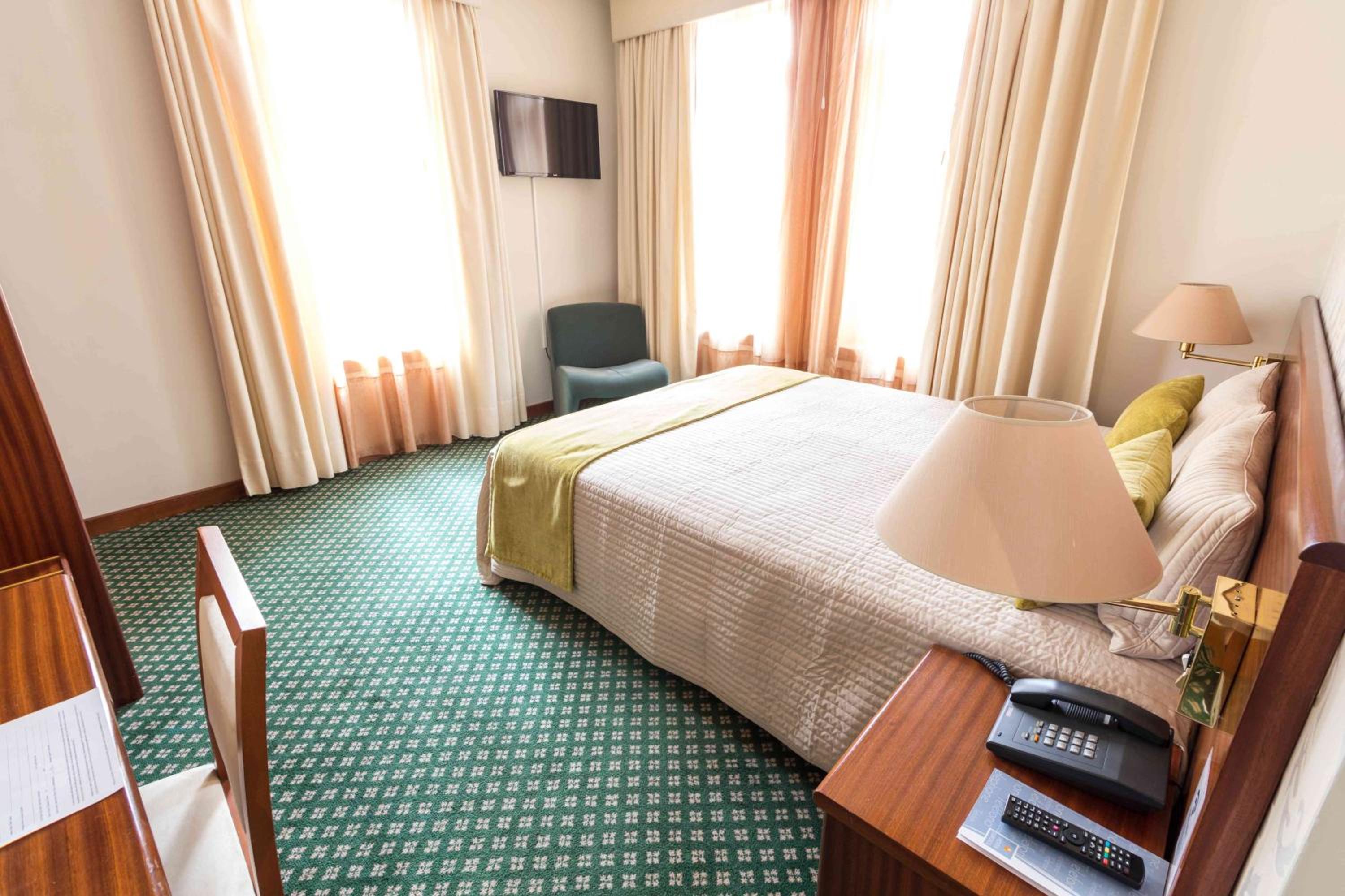 Double Room - Photo 5