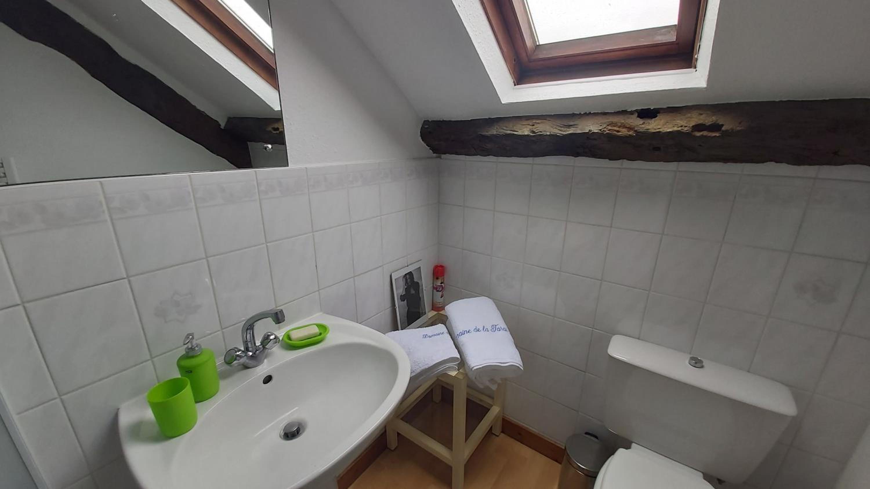Suite with Garden View - Photo 8