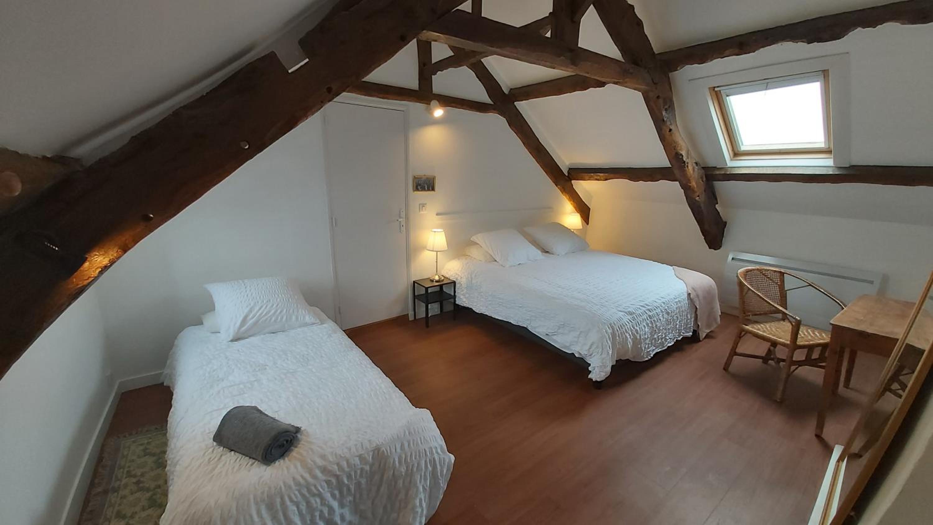 Suite with Garden View - Photo 13