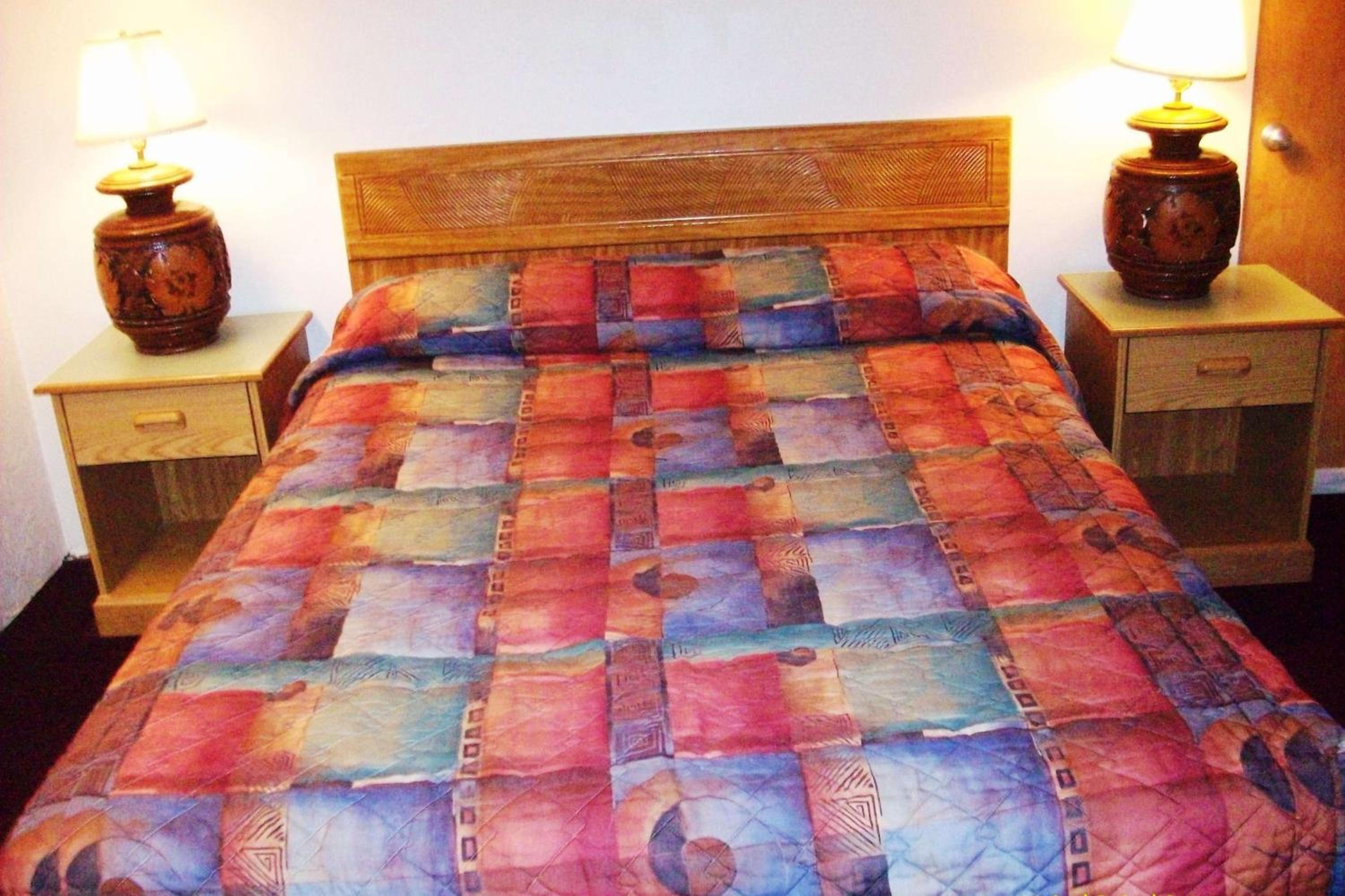 Queen Room photo 1
