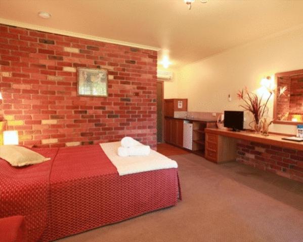 Deluxe Room with Spa Bath photo 3
