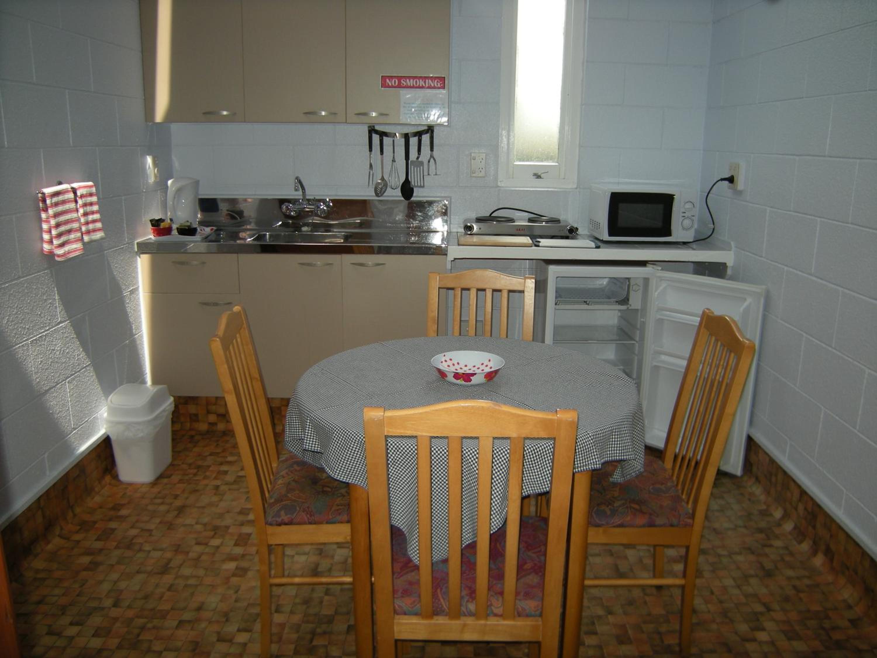 Family Room photo 3
