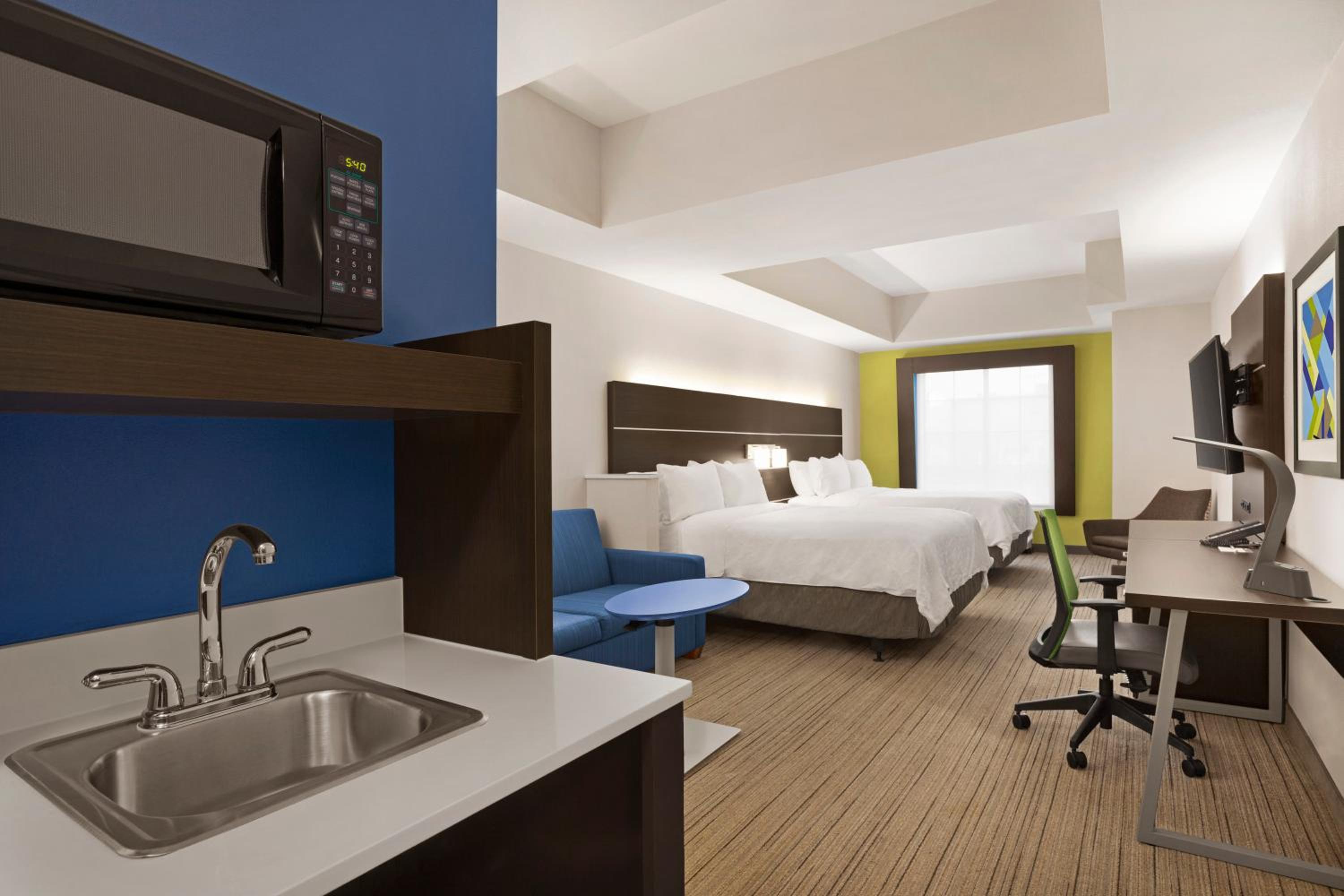 Queen Room with Two Queen Beds and Roll-In Shower - Communications Access - Photo 3
