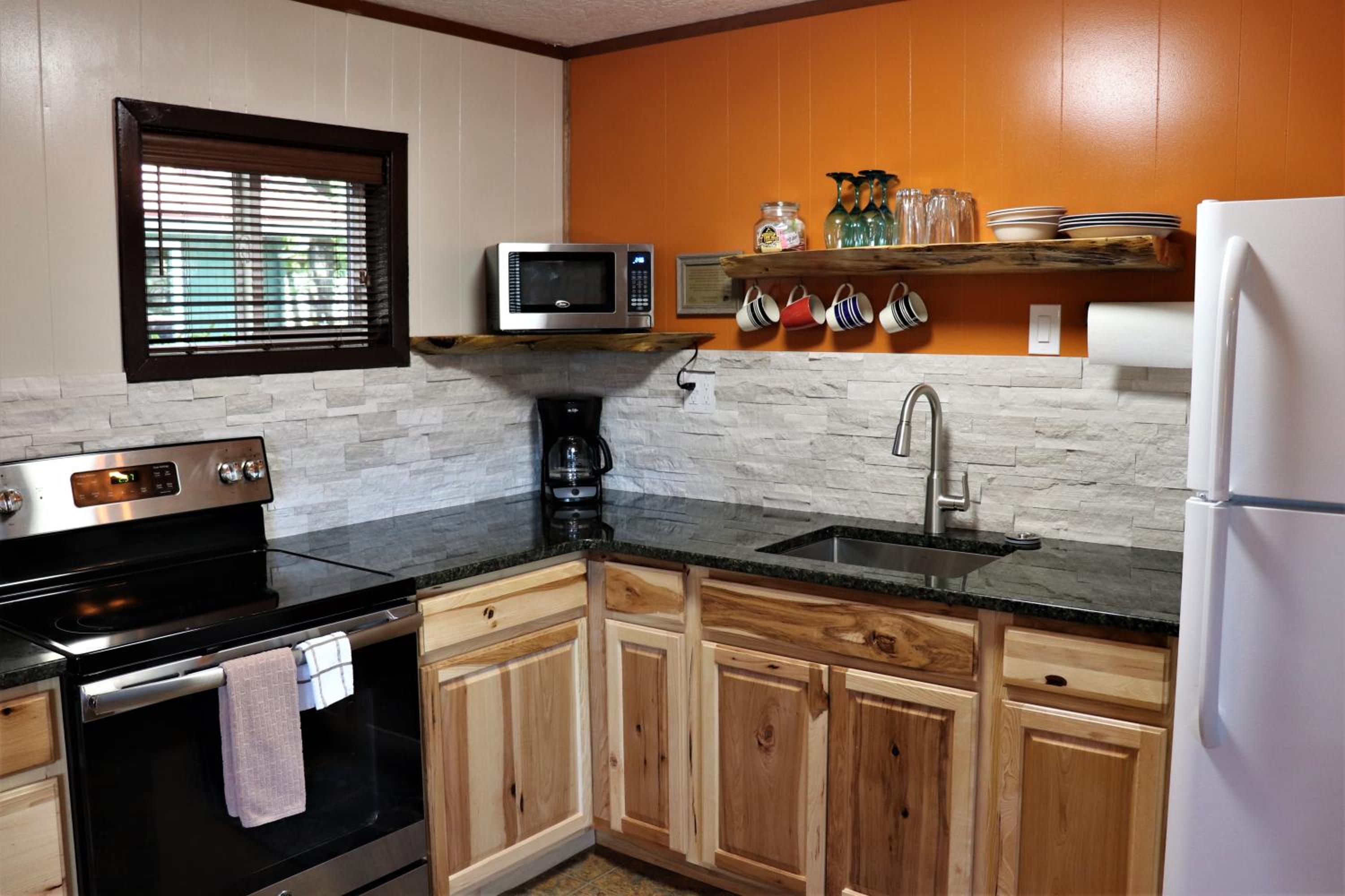 Deluxe Queen Suite (6) photo 2