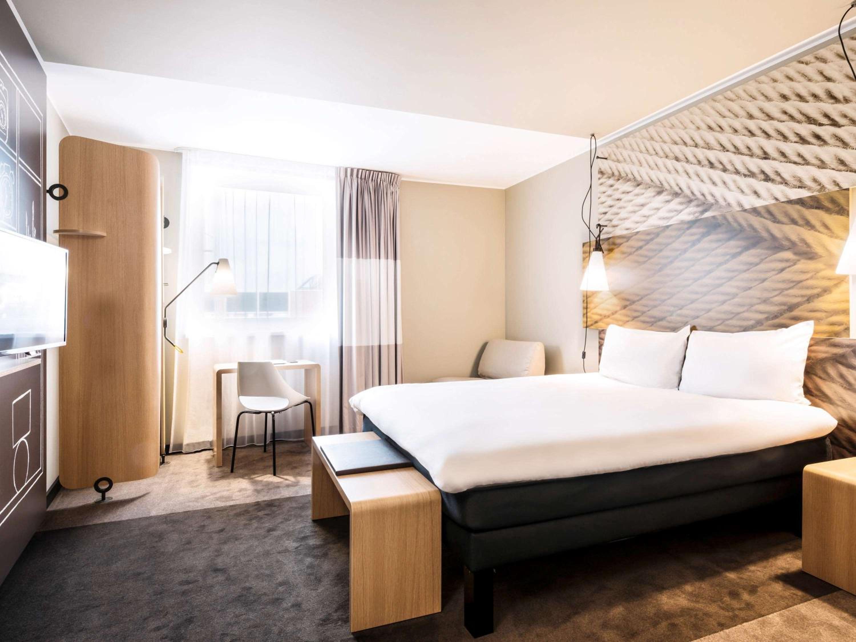 Queen Room with extra bed photo 1