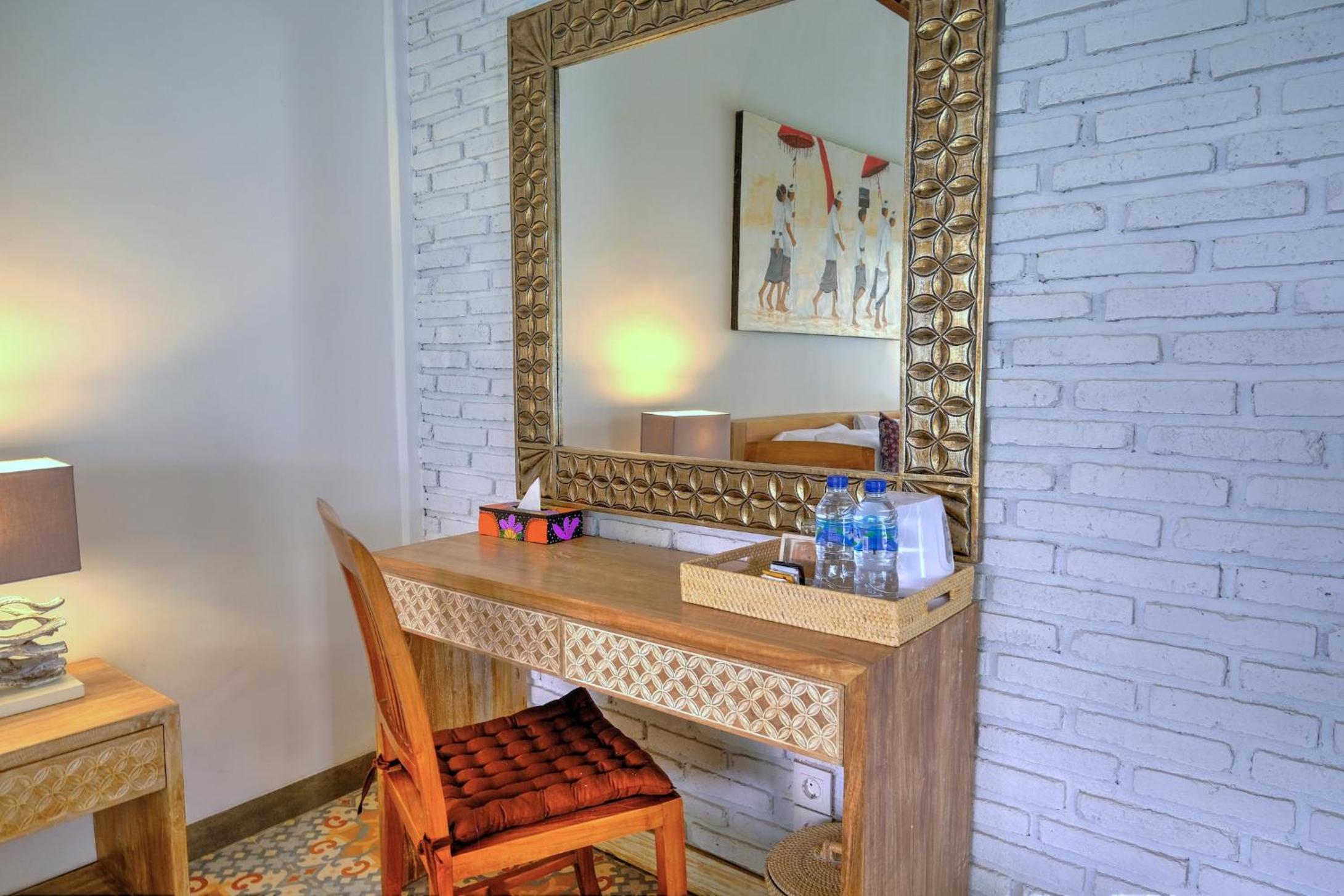 Junior Suite with Terrace - Photo 18