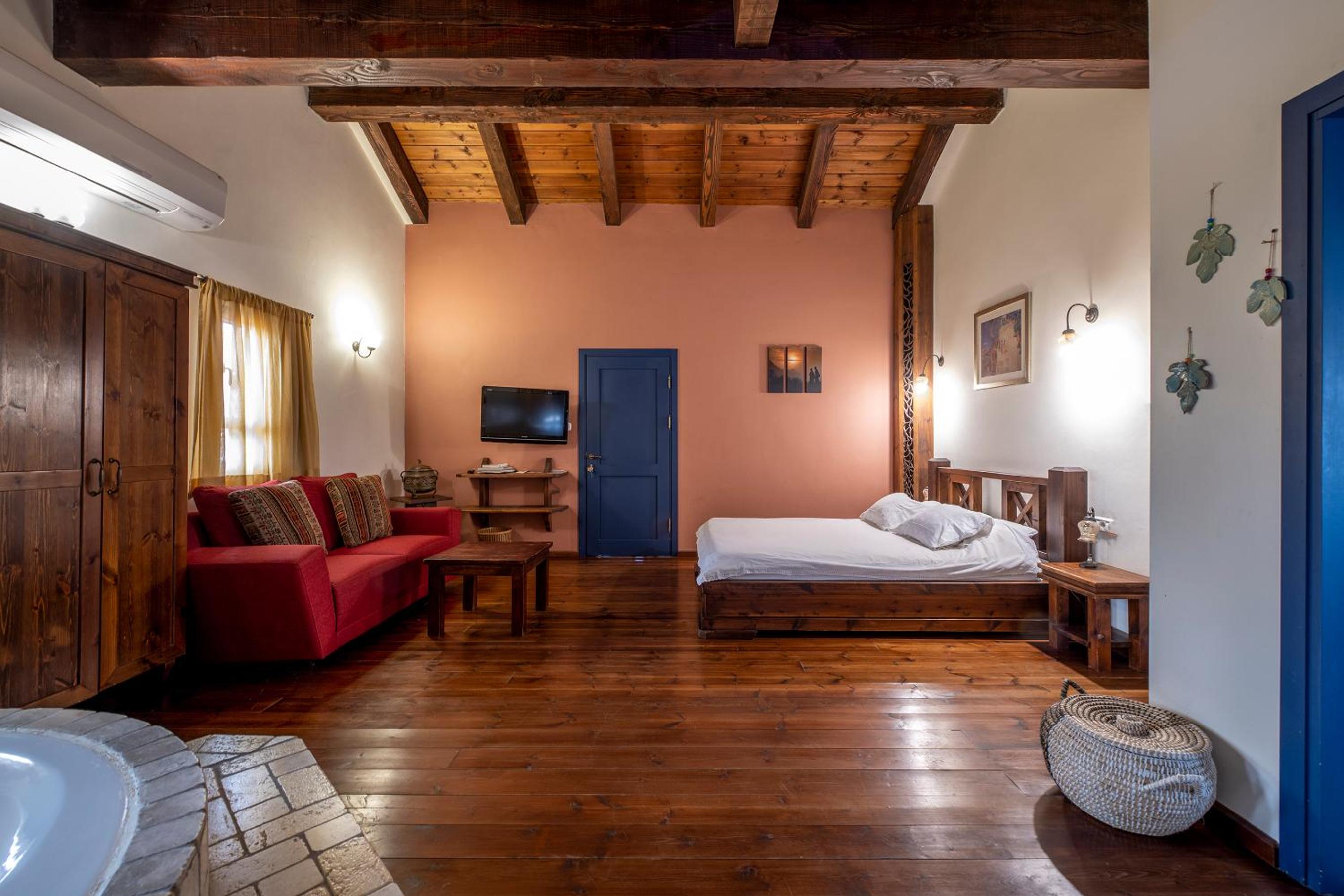 Suite with Garden View photo 2
