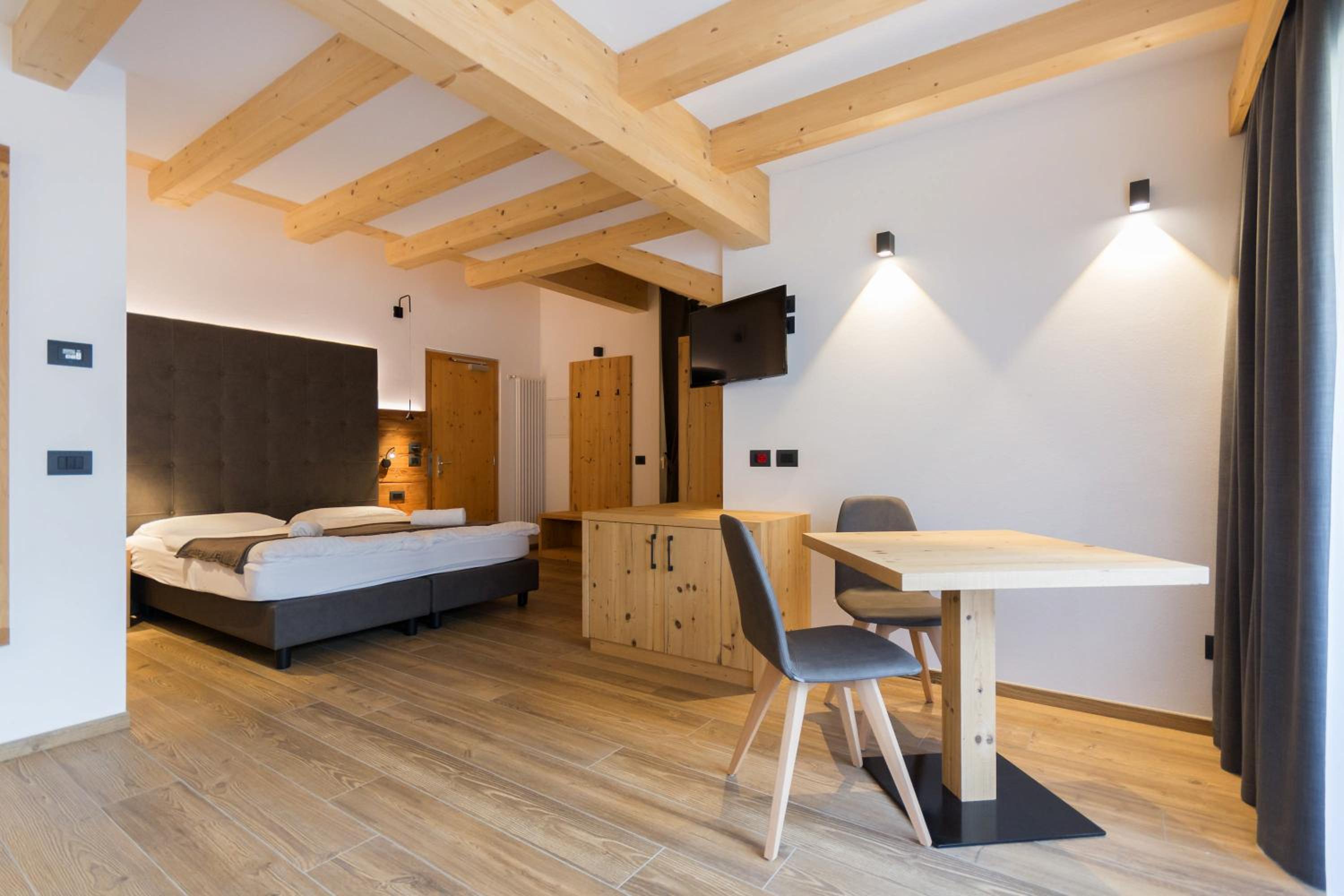 Junior Suite with Balcony